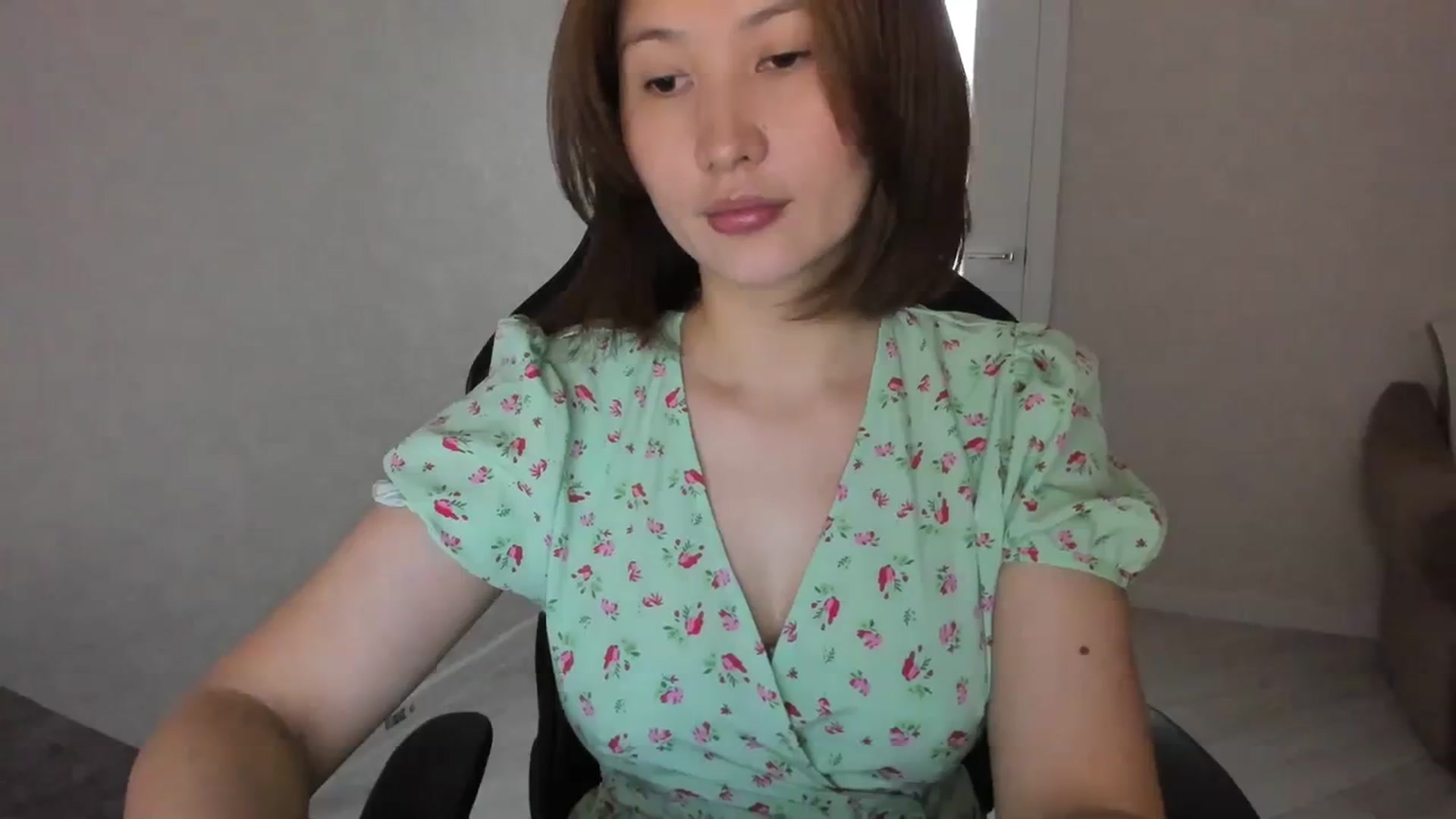Gallery image thumbnail from Elfleurit's myfreecams stream on, 08/26/2023, 19:24 image 2 of 20