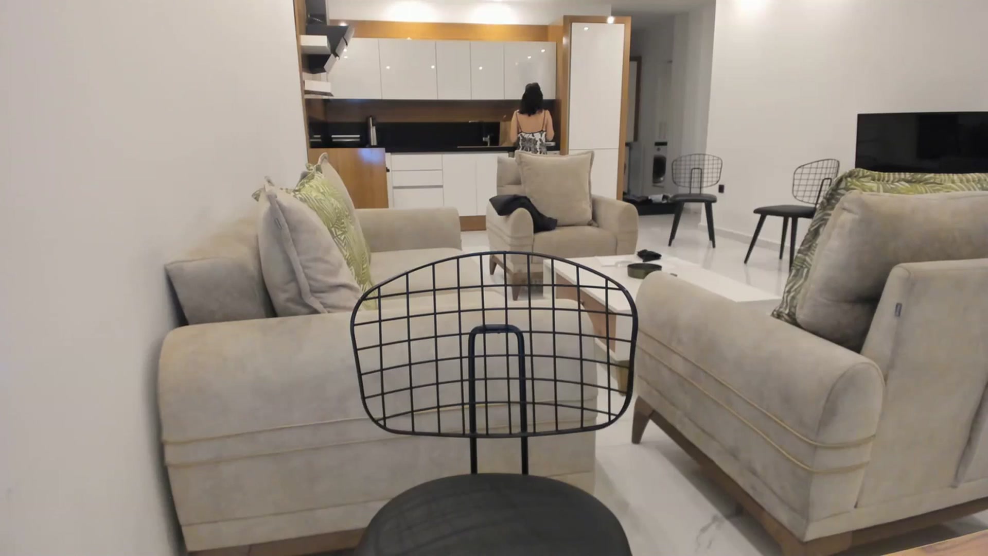 Gallery image thumbnail from Elfleurit's myfreecams stream on, 10/18/2023, 18:23 image 6 of 20