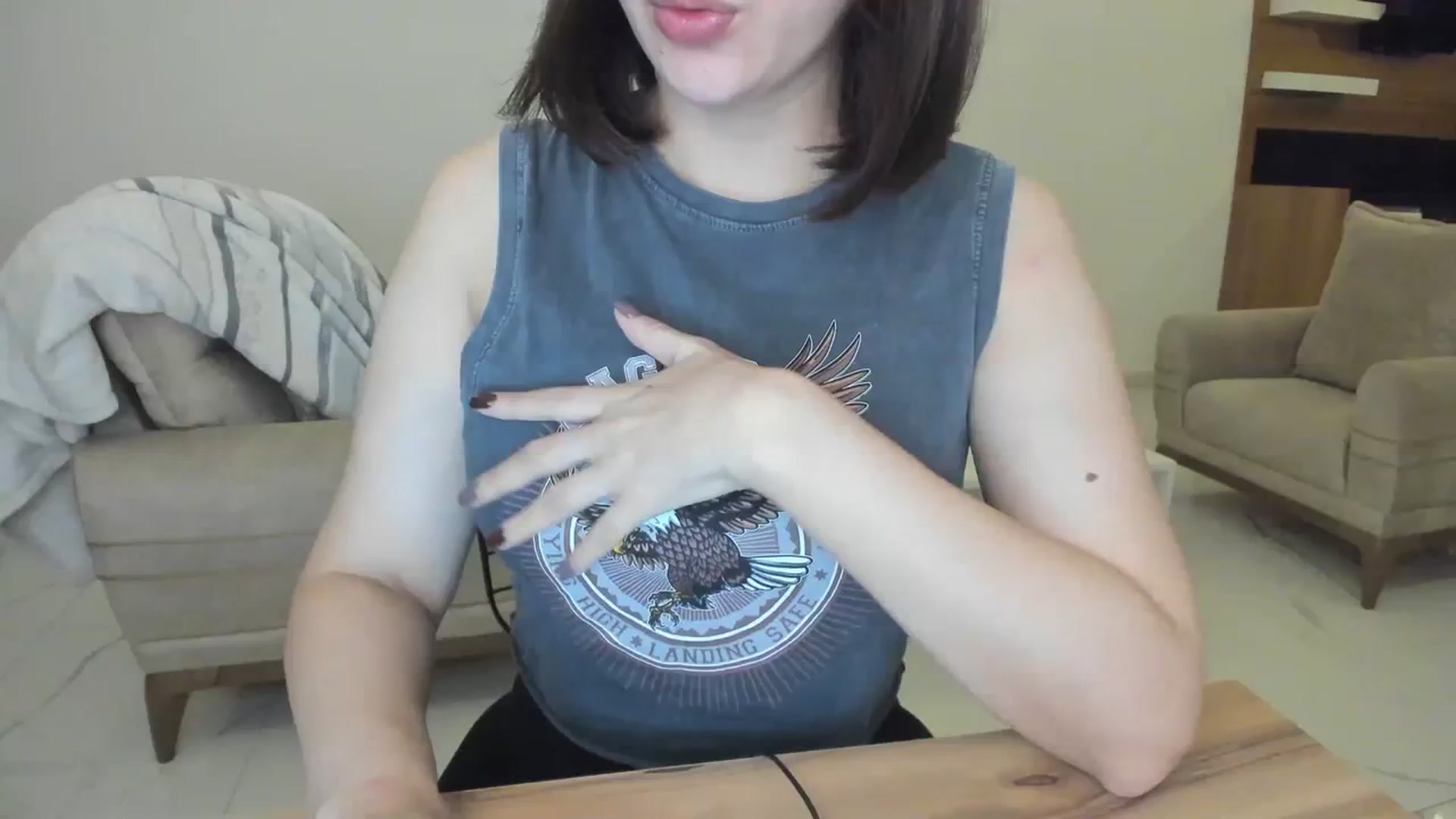 Gallery image thumbnail from Elfleurit's myfreecams stream on, 10/20/2023, 18:42 image 1 of 20