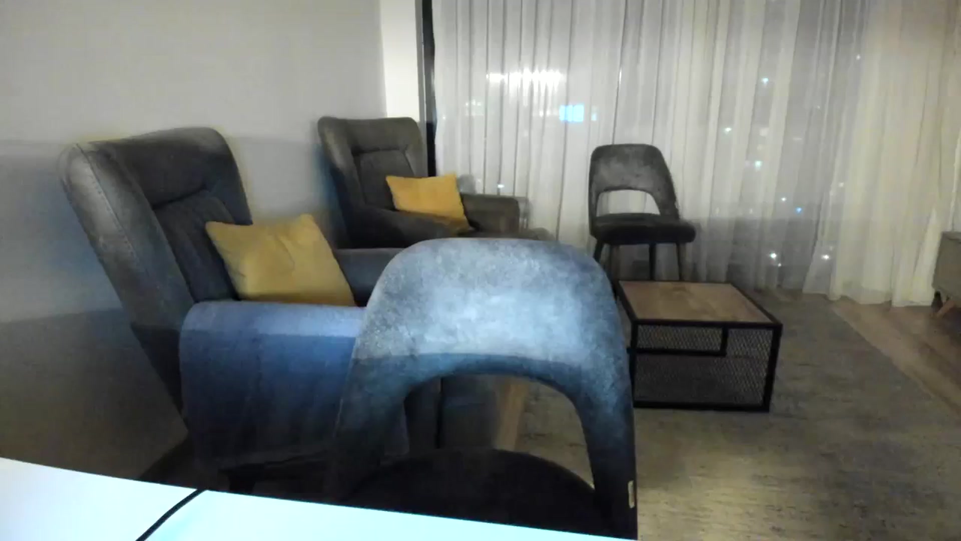 Gallery image thumbnail from Elfleurit's myfreecams stream on, 10/24/2023, 17:24 image 2 of 20