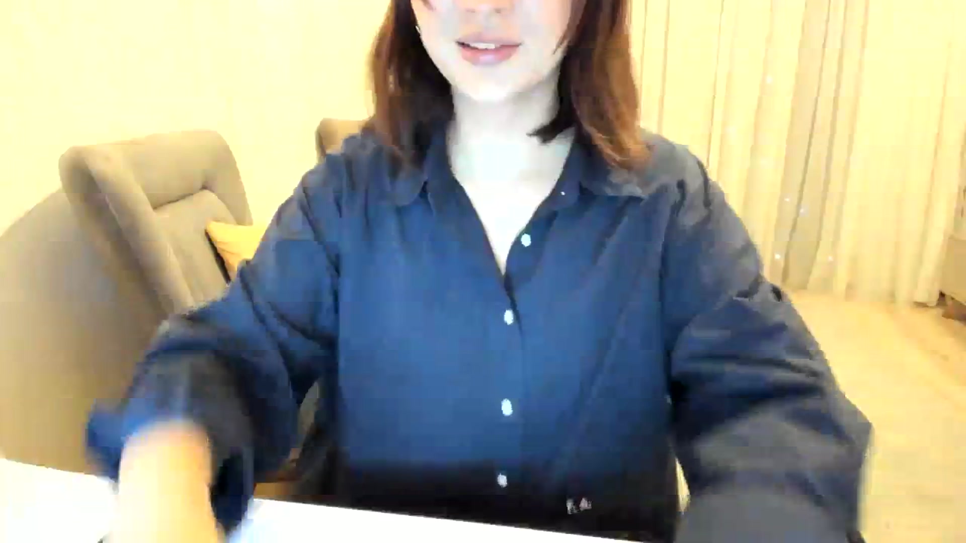 Gallery image thumbnail from Elfleurit's myfreecams stream on, 10/24/2023, 17:24 image 3 of 20