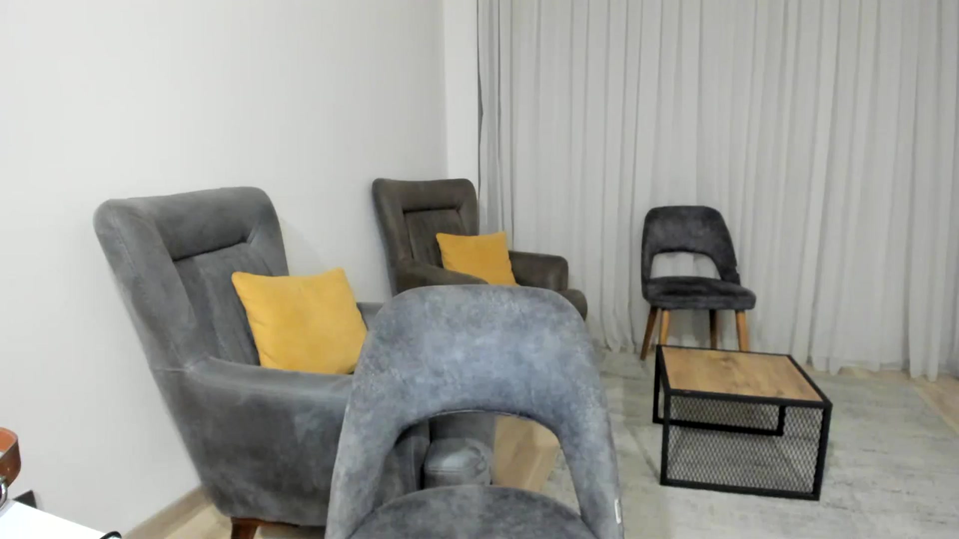 Gallery image thumbnail from Elfleurit's myfreecams stream on, 10/24/2023, 17:59 image 18 of 20