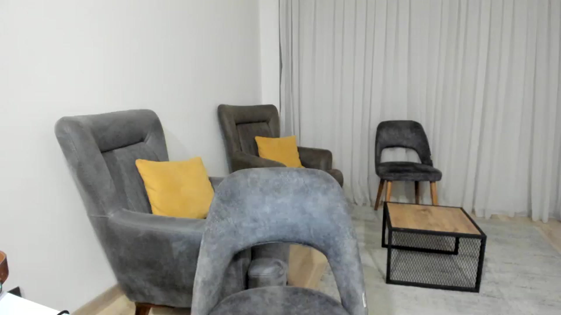 Gallery image thumbnail from Elfleurit's myfreecams stream on, 10/24/2023, 17:59 image 14 of 20