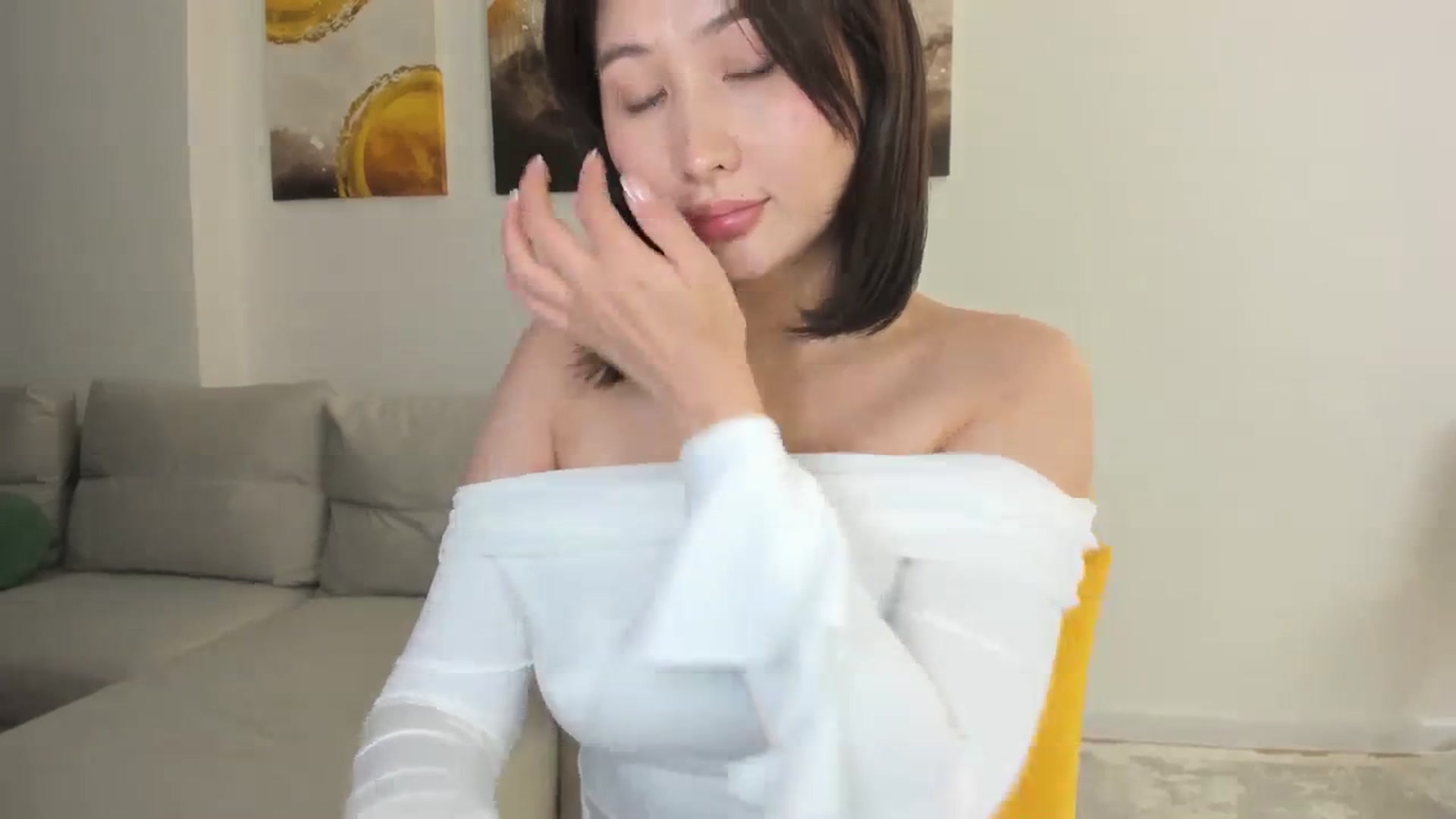 Gallery image thumbnail from Elfleurit's myfreecams stream on, 11/03/2023, 19:24 image 6 of 20