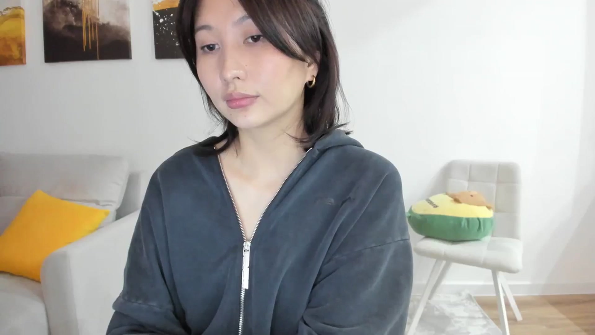 Gallery image thumbnail from Elfleurit's myfreecams stream on, 11/10/2023, 23:17 image 16 of 20