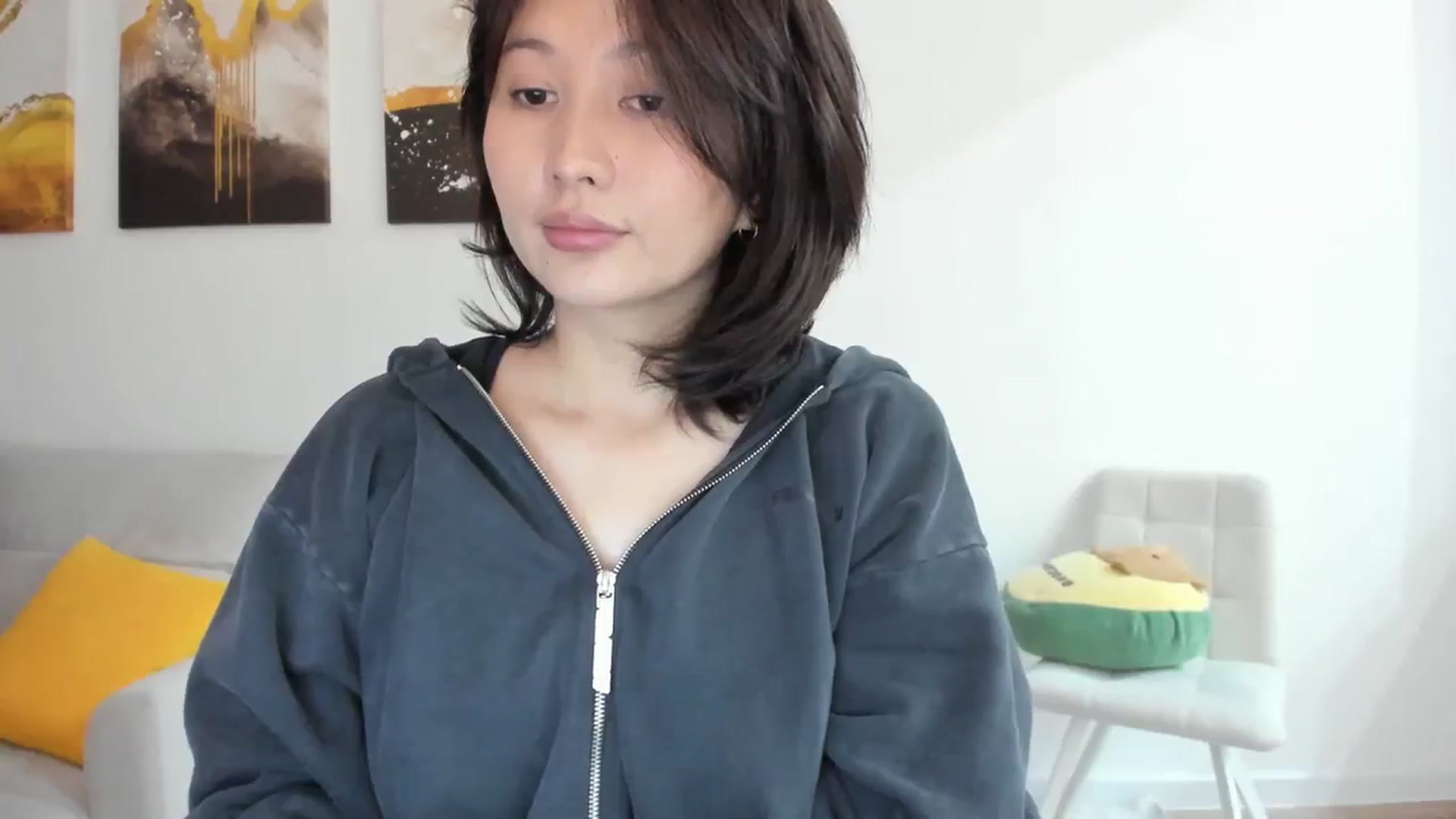 Gallery image thumbnail from Elfleurit's myfreecams stream on, 11/10/2023, 23:17 image 5 of 20