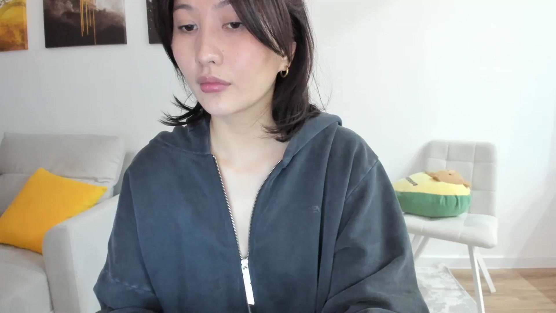 Gallery image thumbnail from Elfleurit's myfreecams stream on, 11/10/2023, 23:17 image 12 of 20