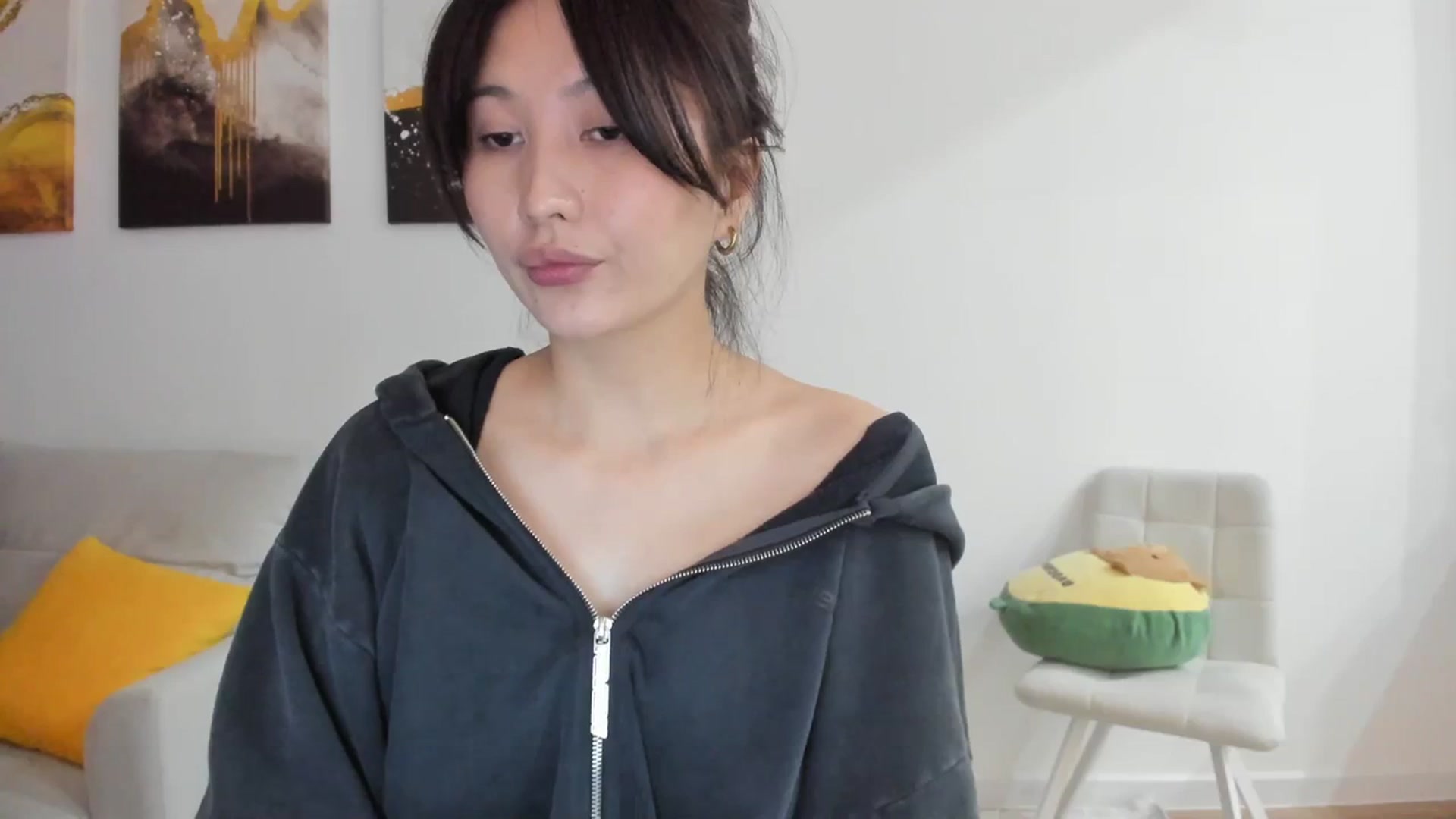 Gallery image thumbnail from Elfleurit's myfreecams stream on, 11/10/2023, 23:17 image 4 of 20