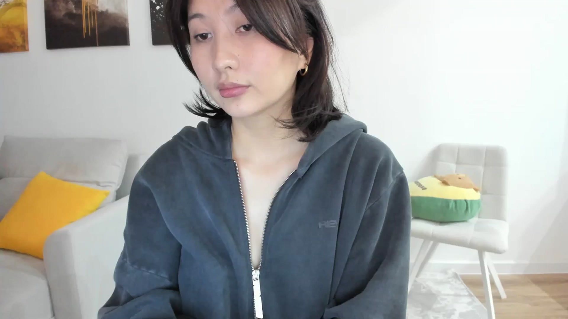 Gallery image thumbnail from Elfleurit's myfreecams stream on, 11/10/2023, 23:17 image 11 of 20