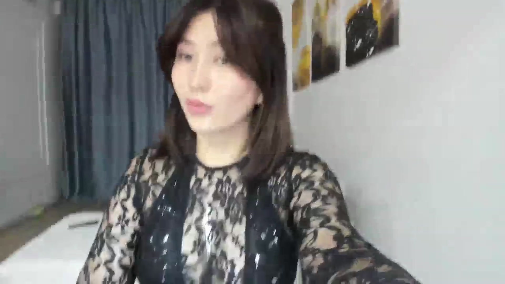 Gallery image thumbnail from Elfleurit's myfreecams stream on, 12/08/2023, 19:07 image 14 of 20
