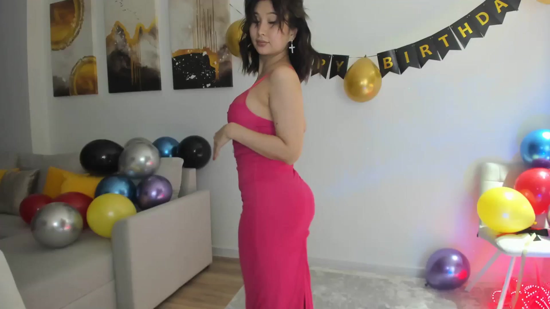 Gallery image thumbnail from Elfleurit's myfreecams stream on, 12/10/2023, 20:29 image 4 of 20