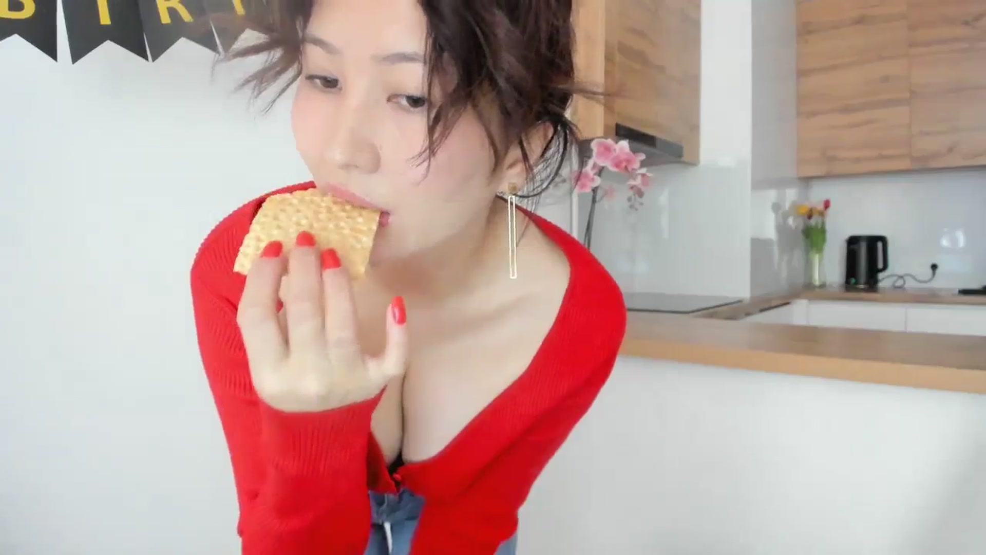 Gallery image thumbnail from Elfleurit's myfreecams stream on, 12/12/2023, 07:59 image 3 of 20