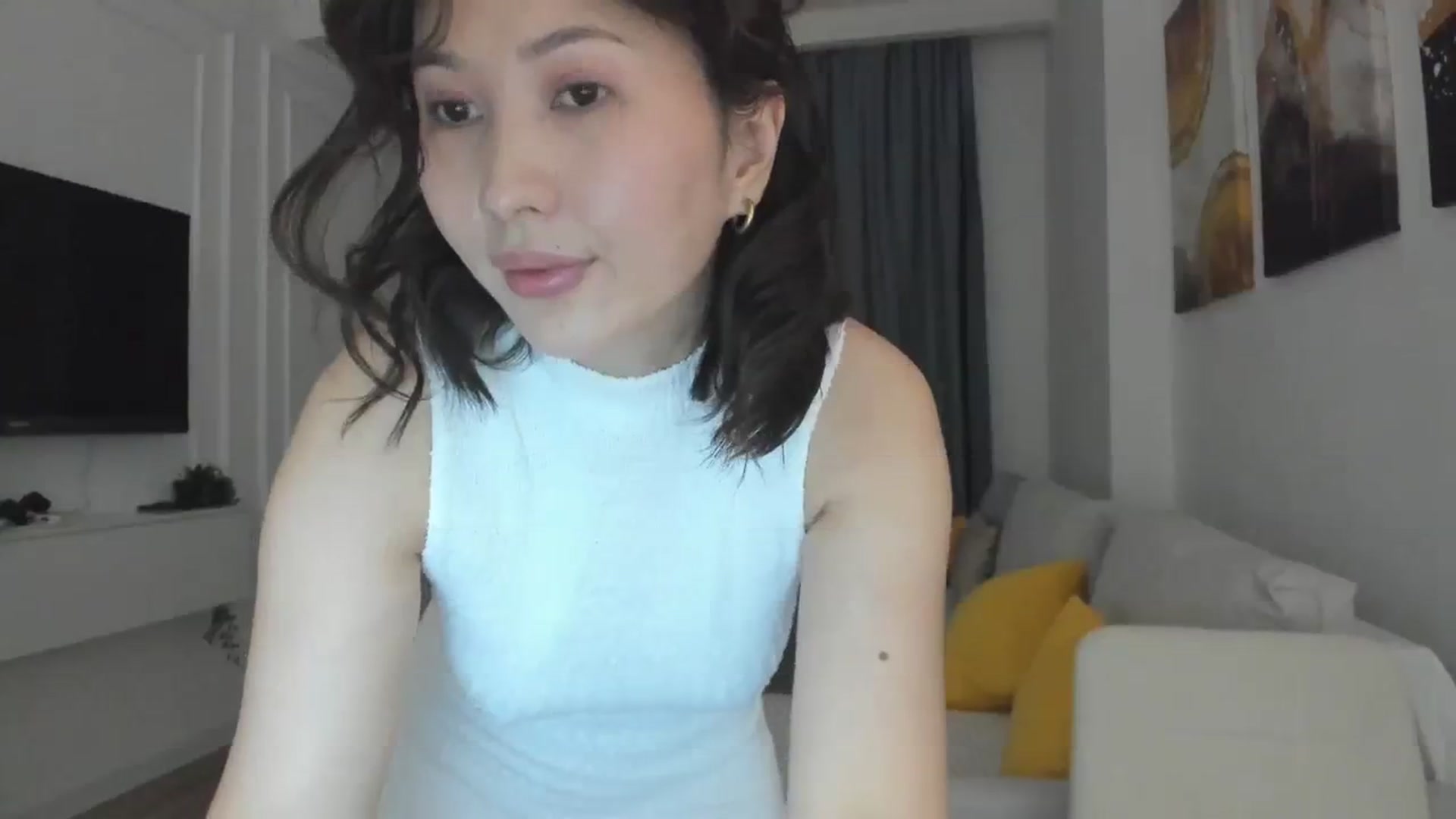 Gallery image thumbnail from Elfleurit's myfreecams stream on, 12/17/2023, 22:17 image 3 of 20