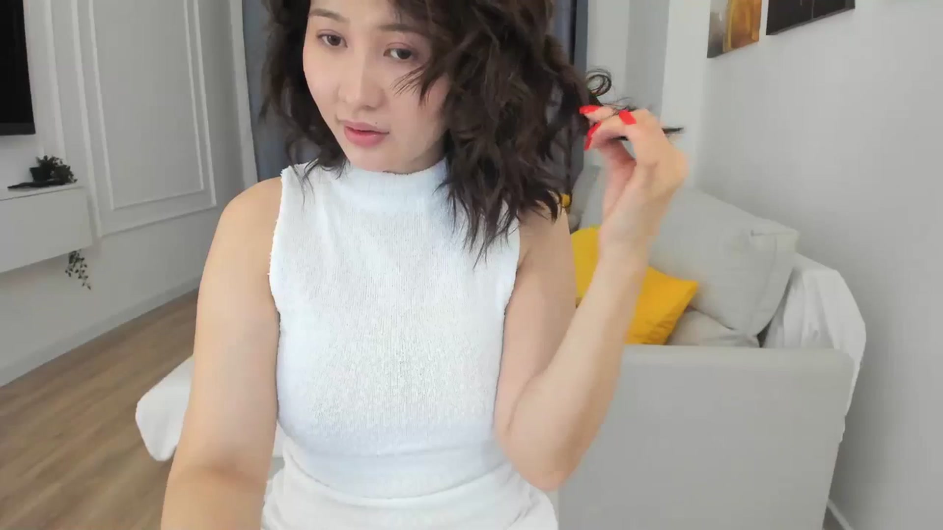 Gallery image thumbnail from Elfleurit's myfreecams stream on, 12/18/2023, 24:15 image 8 of 20