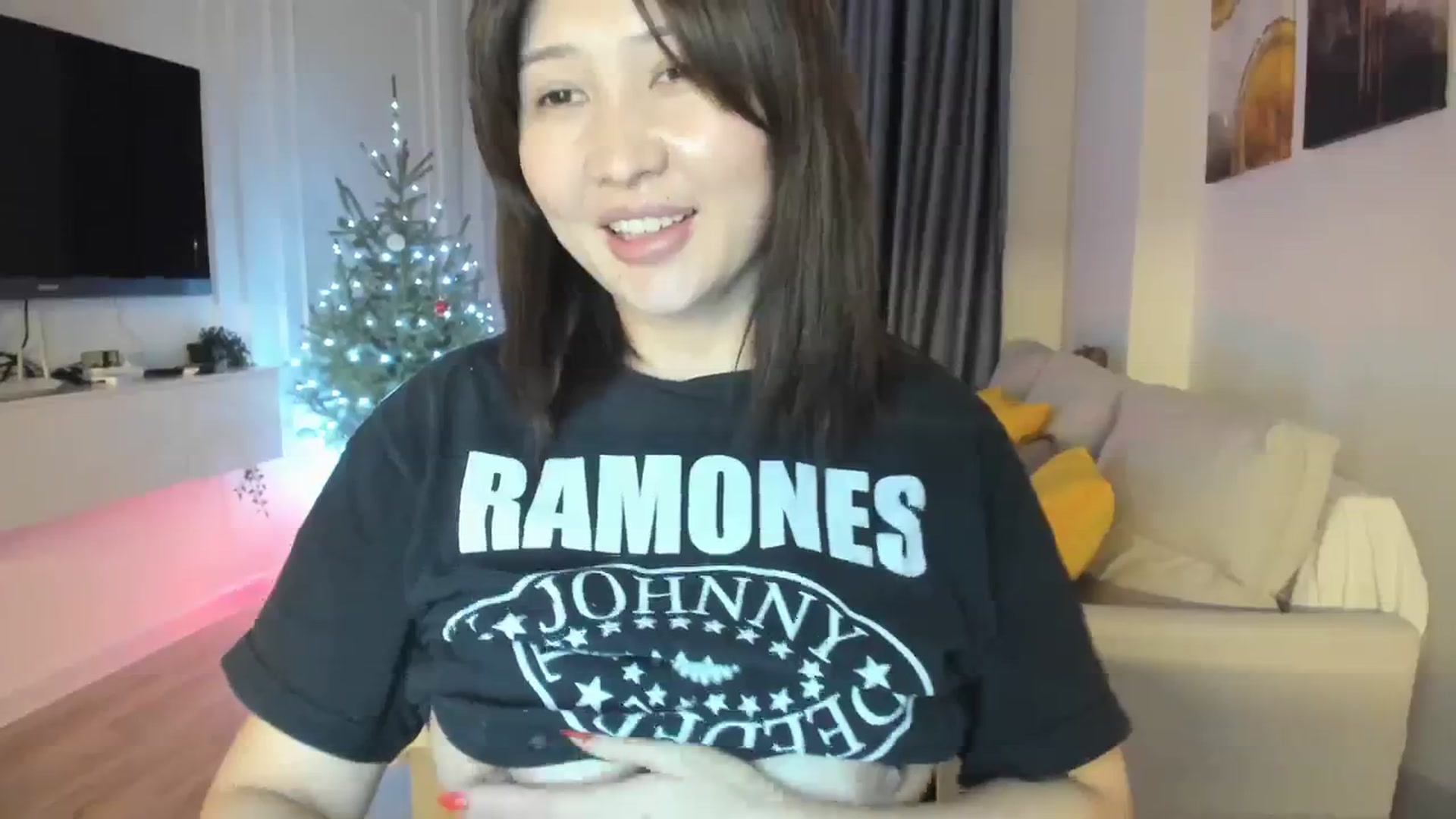 Gallery image thumbnail from Elfleurit's myfreecams stream on, 12/19/2023, 14:59 image 7 of 20