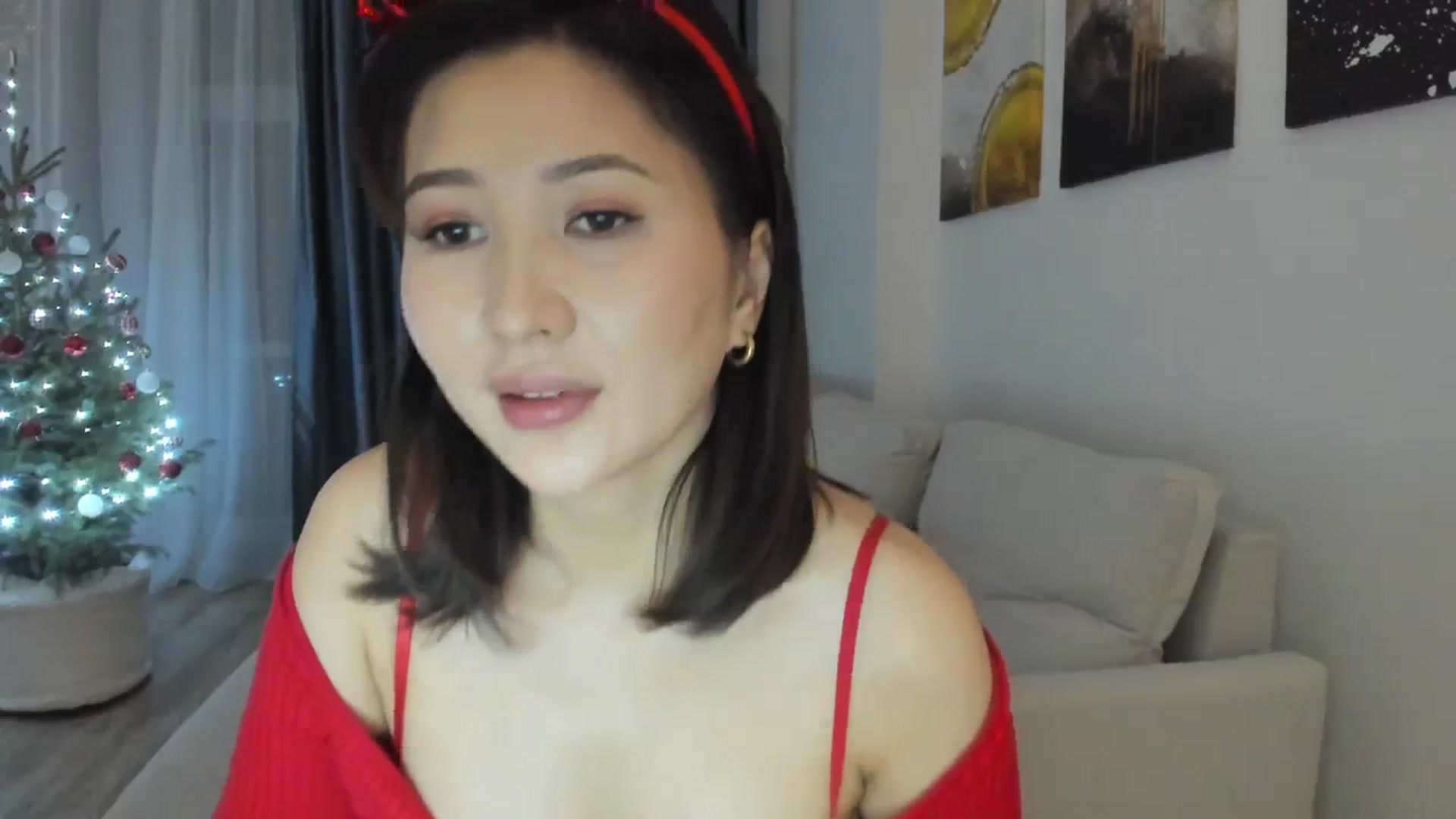 Gallery image thumbnail from Elfleurit's myfreecams stream on, 12/22/2023, 20:11 image 2 of 20