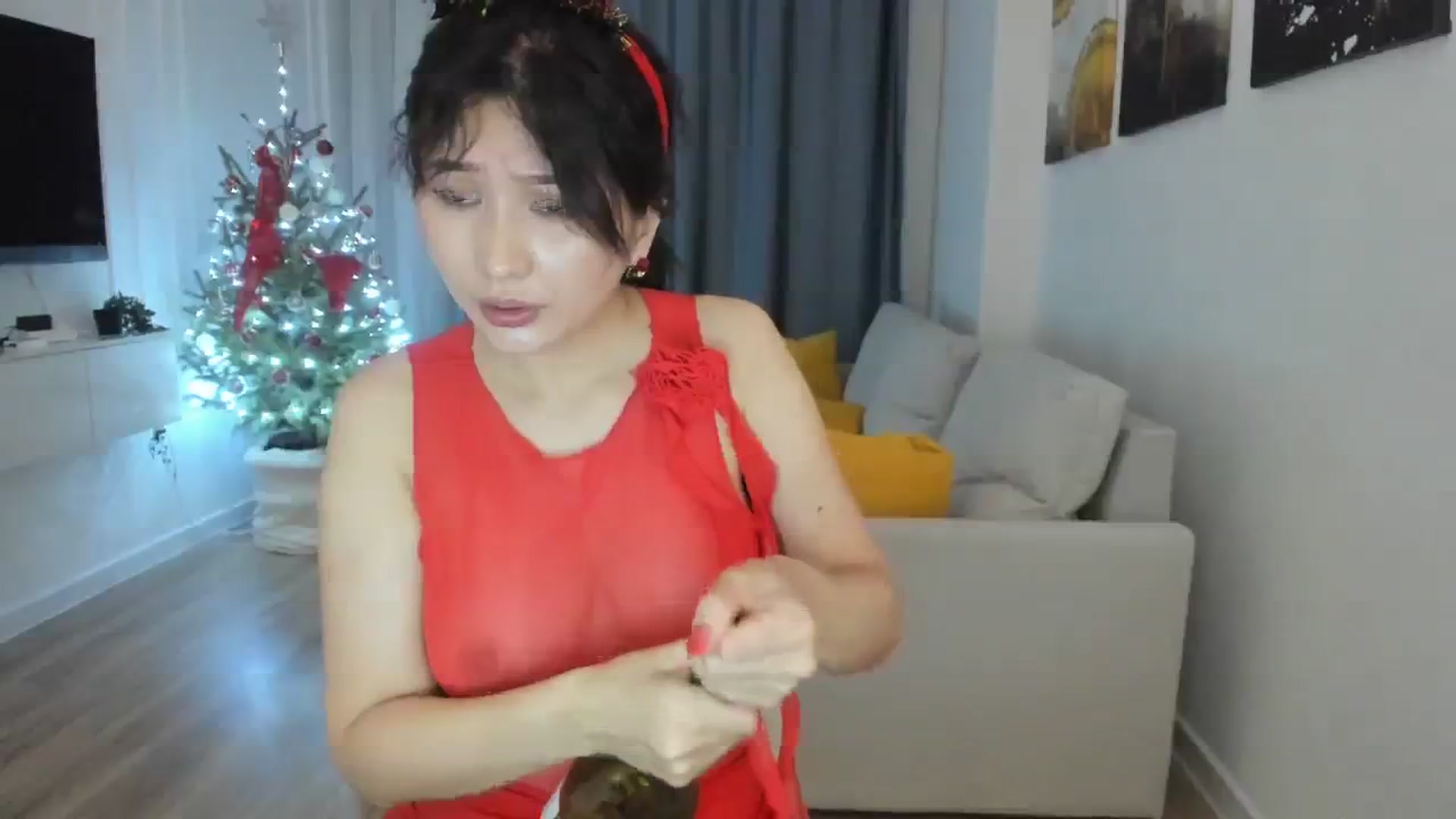 Gallery image thumbnail from Elfleurit's myfreecams stream on, 12/25/2023, 21:50 image 17 of 20