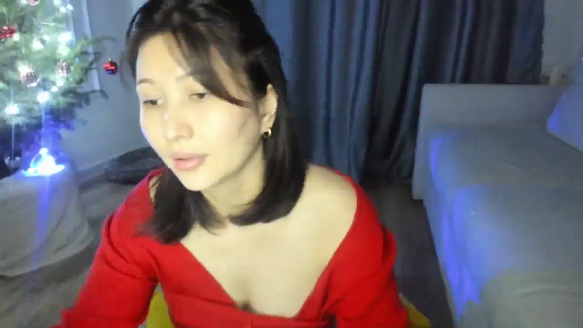 Gallery image thumbnail from Elfleurit's myfreecams stream on, 12/29/2023, 13:21 image 10 of 20