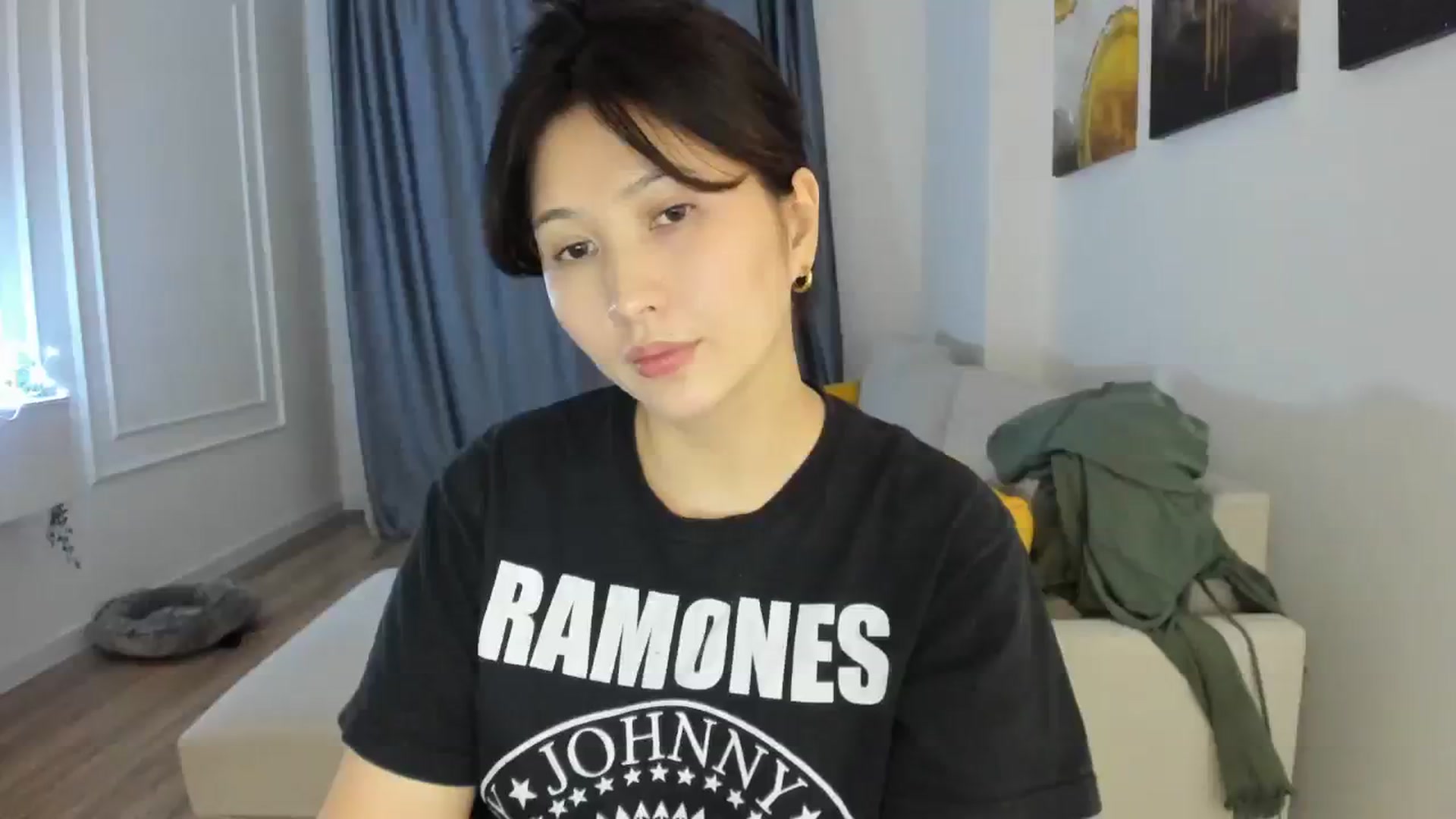 Gallery image thumbnail from Elfleurit's myfreecams stream on, 01/09/2024, 20:43 image 17 of 20