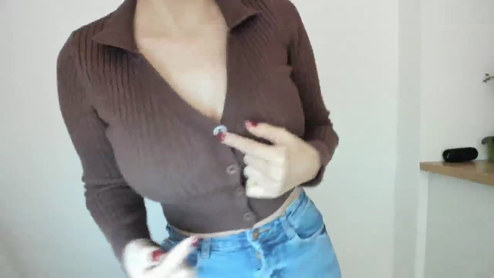 Gallery image thumbnail from Elfleurit's myfreecams stream on, 01/23/2024, 19:36 image 3 of 20