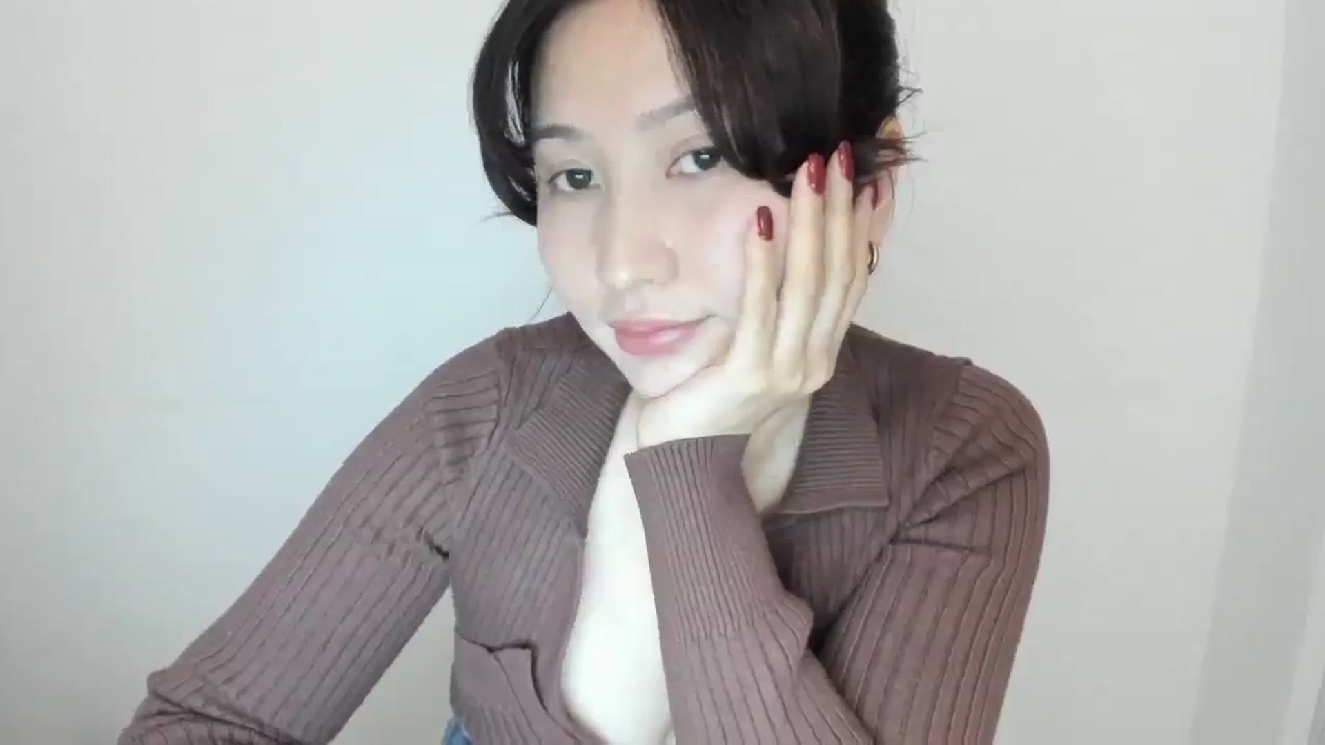 Gallery image thumbnail from Elfleurit's myfreecams stream on, 01/23/2024, 20:11 image 5 of 20