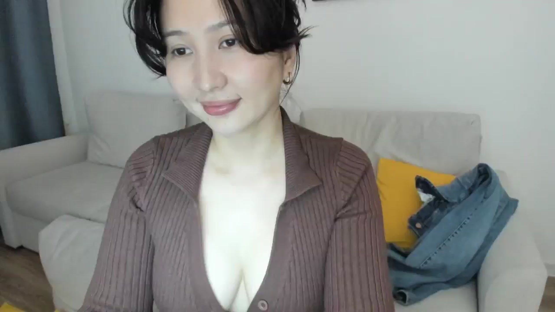 Gallery image thumbnail from Elfleurit's myfreecams stream on, 01/23/2024, 21:55 image 19 of 20