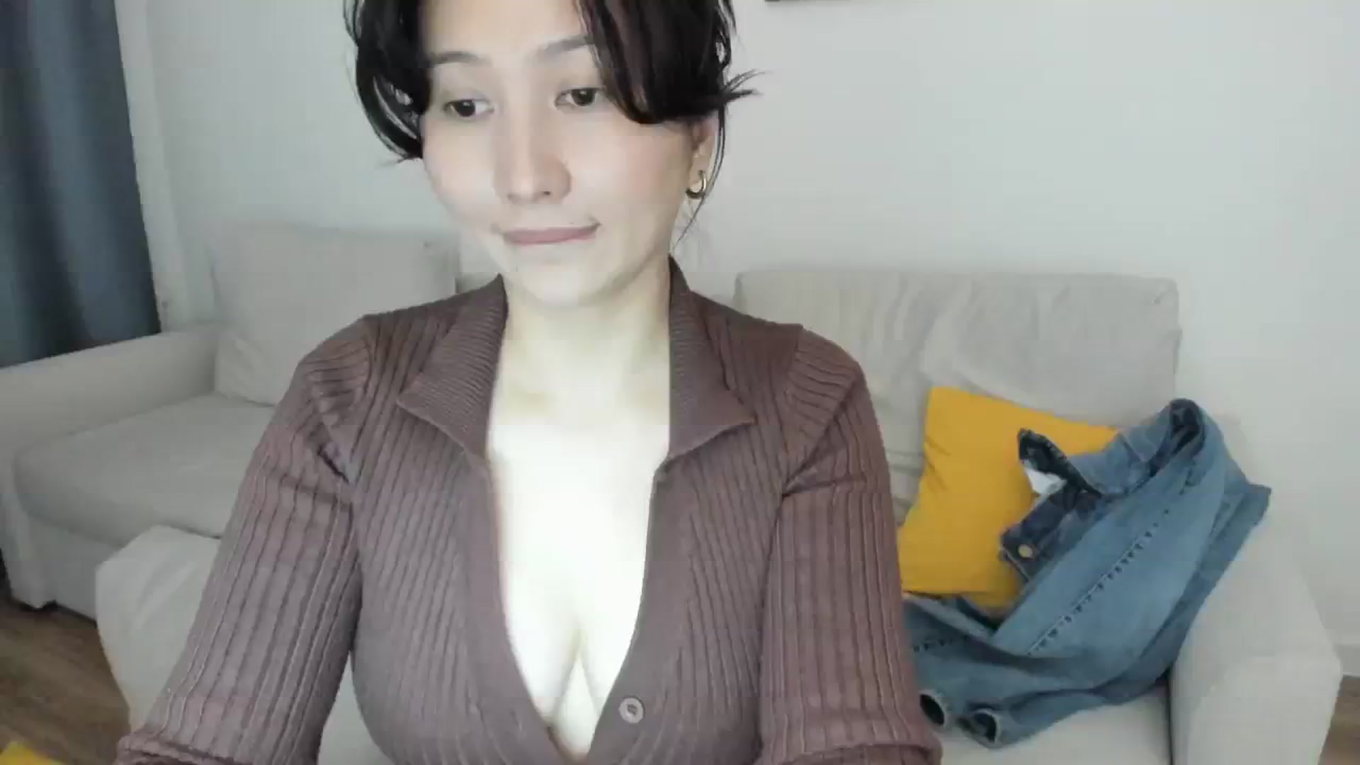 Gallery image thumbnail from Elfleurit's myfreecams stream on, 01/23/2024, 21:55 image 18 of 20