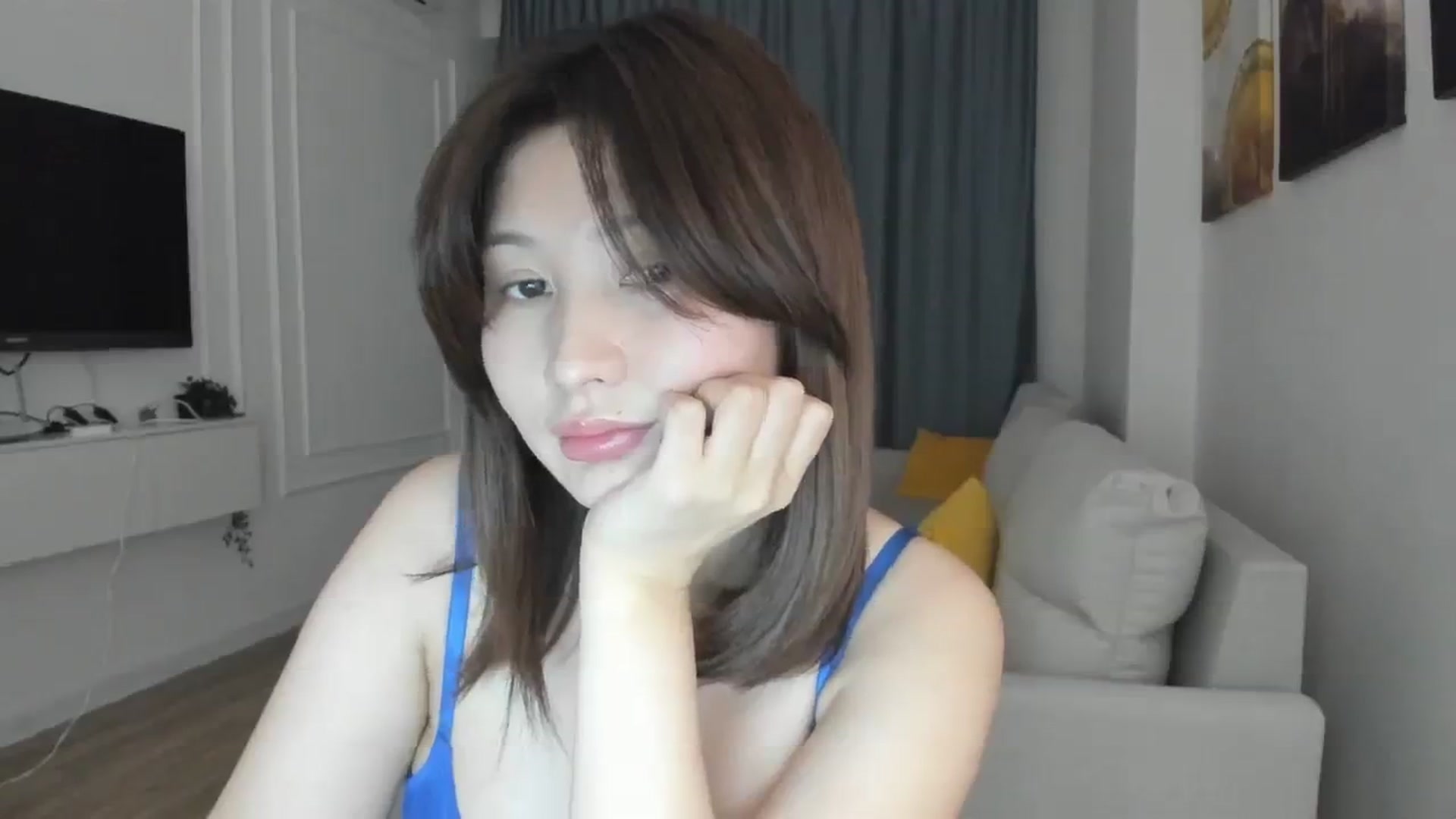 Gallery image thumbnail from Elfleurit's myfreecams stream on, 01/28/2024, 18:50 image 13 of 20