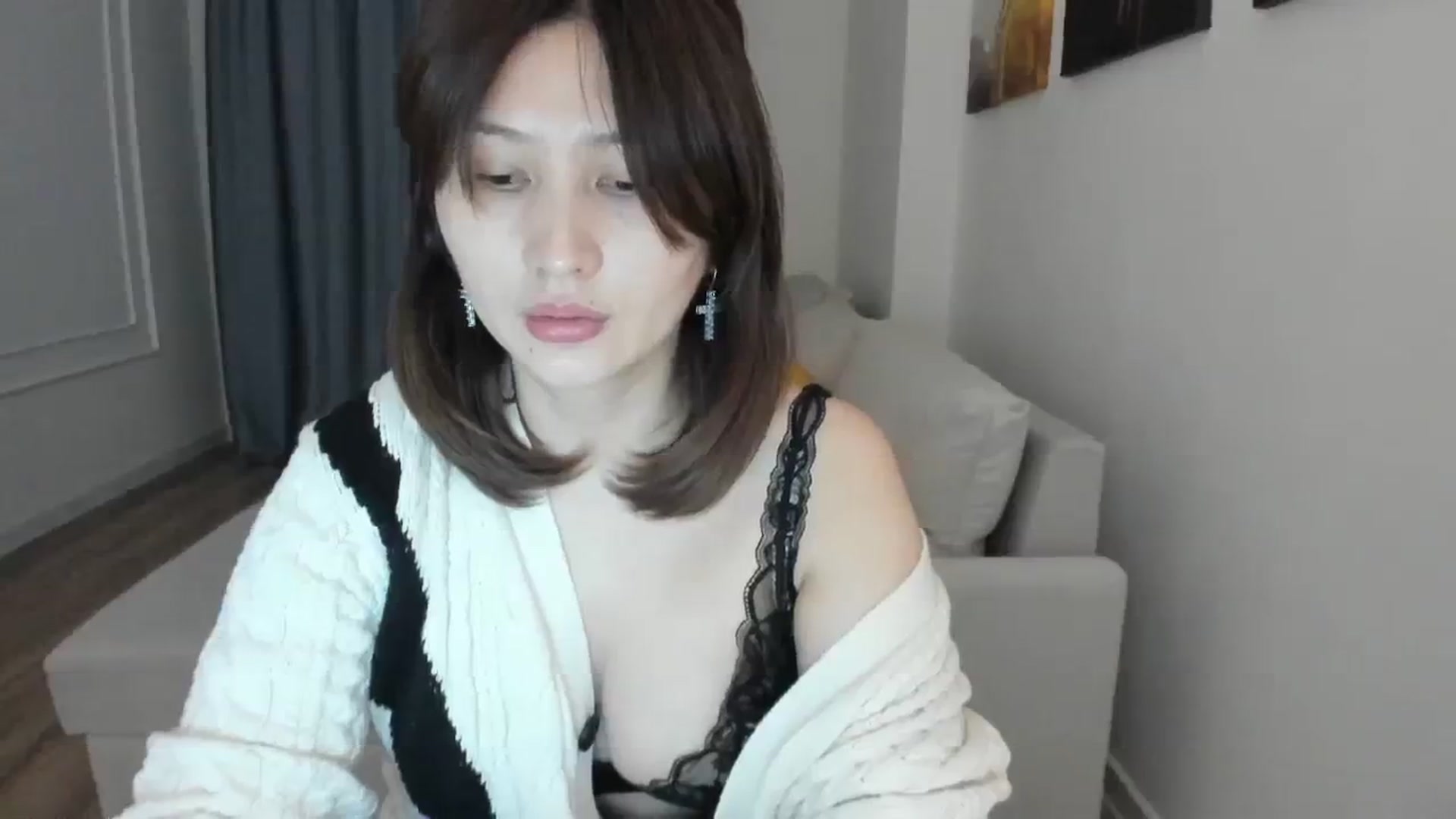 Gallery image thumbnail from Elfleurit's myfreecams stream on, 01/31/2024, 23:07 image 2 of 20