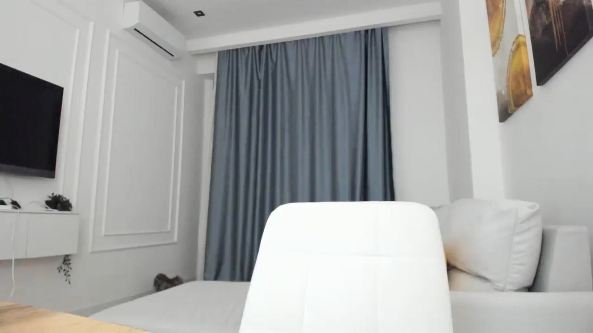 Gallery image thumbnail from Elfleurit's myfreecams stream on, 01/31/2024, 23:07 image 18 of 20