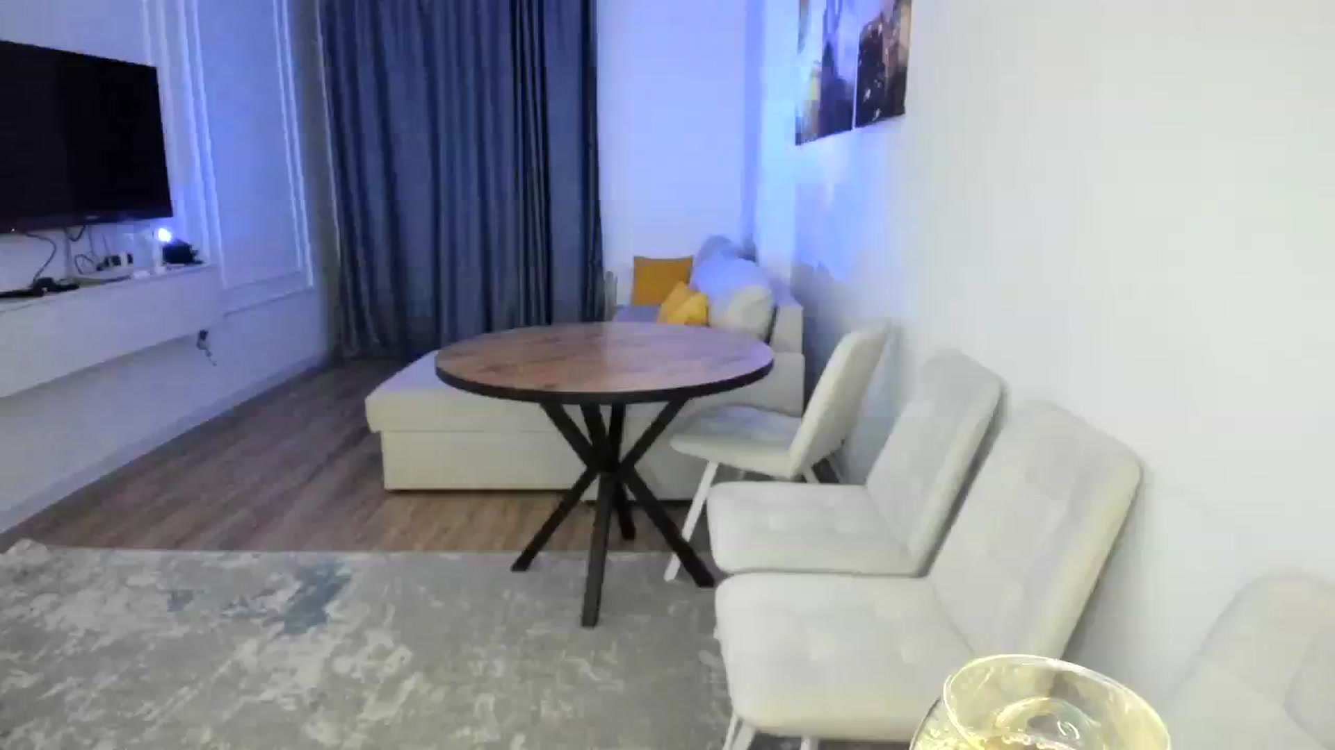 Gallery image thumbnail from Elfleurit's myfreecams stream on, 02/03/2024, 20:24 image 14 of 20