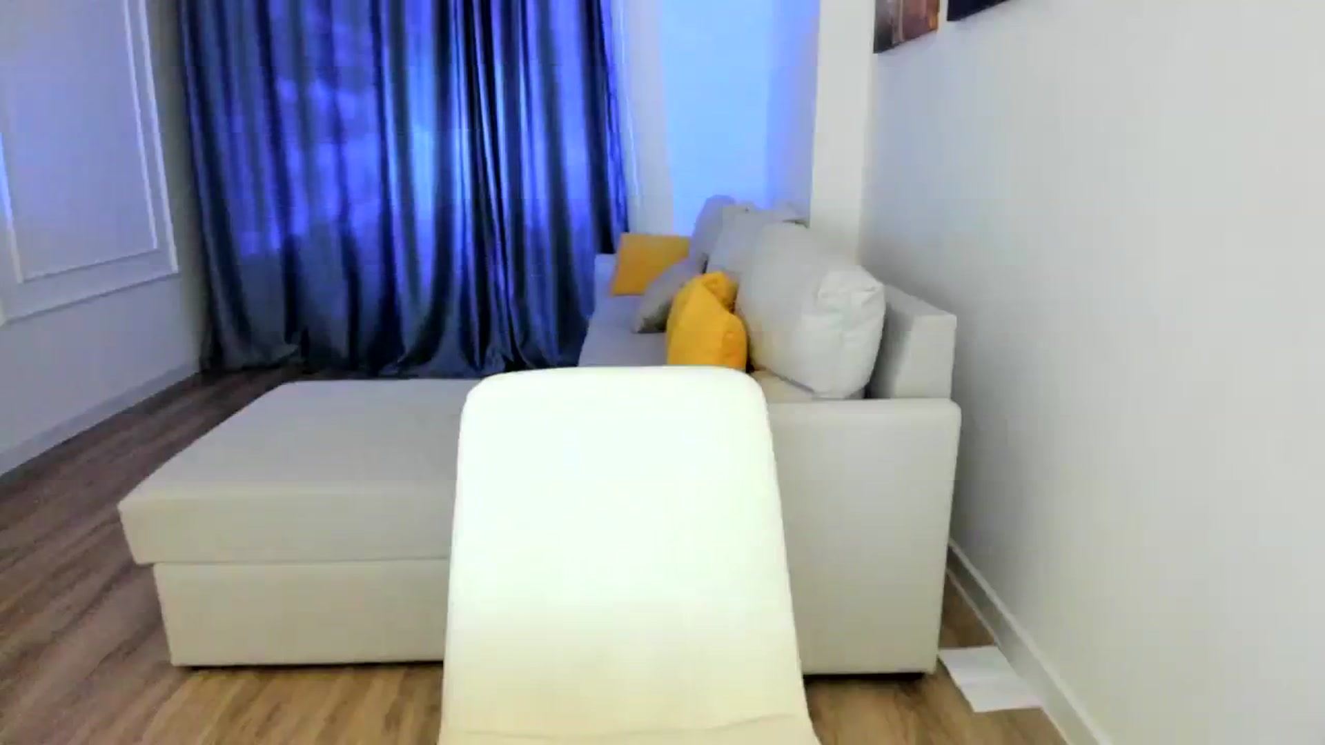 Gallery image thumbnail from Elfleurit's myfreecams stream on, 02/04/2024, 22:32 image 10 of 20