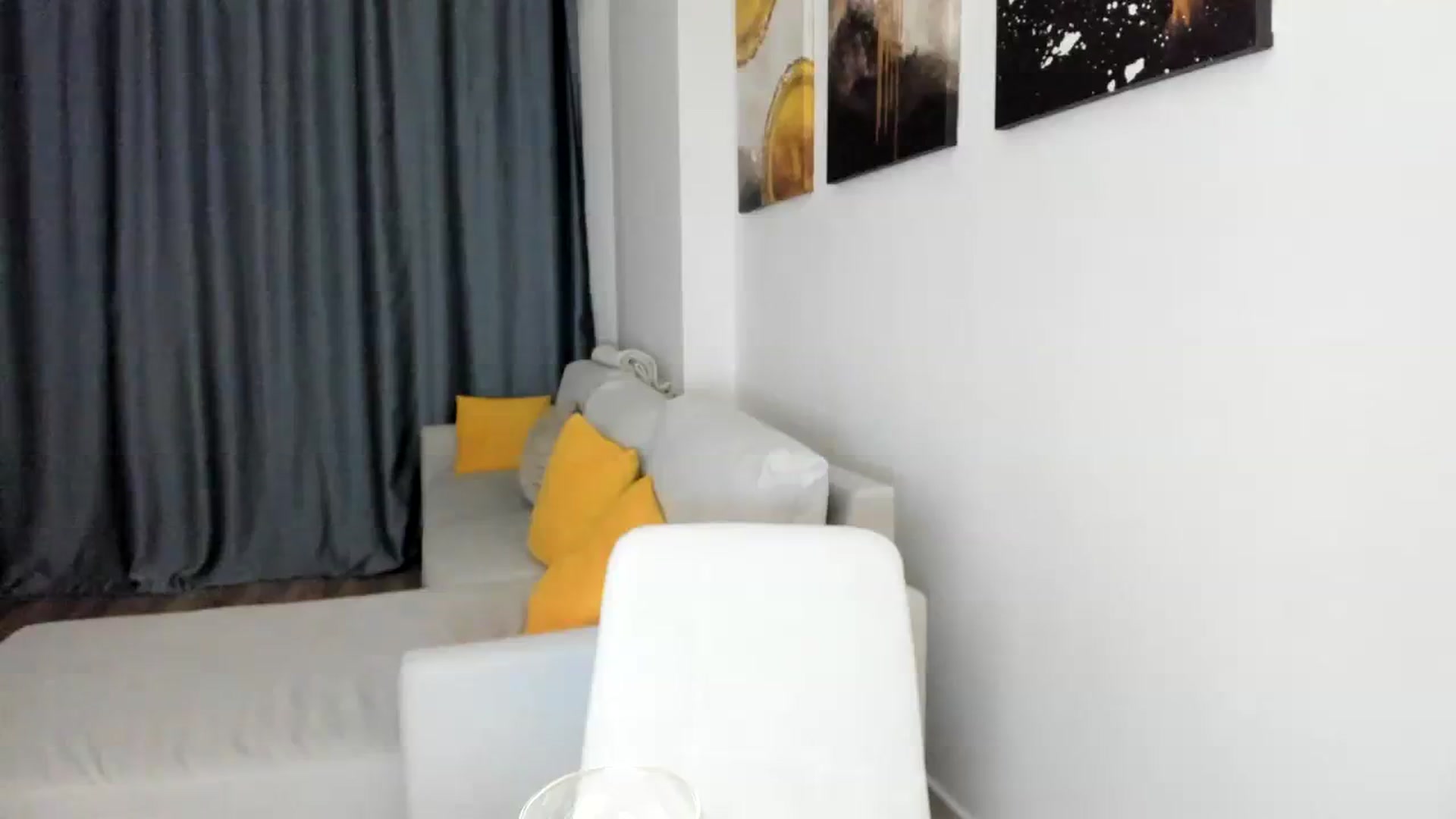 Gallery image thumbnail from Elfleurit's myfreecams stream on, 02/06/2024, 19:20 image 18 of 20
