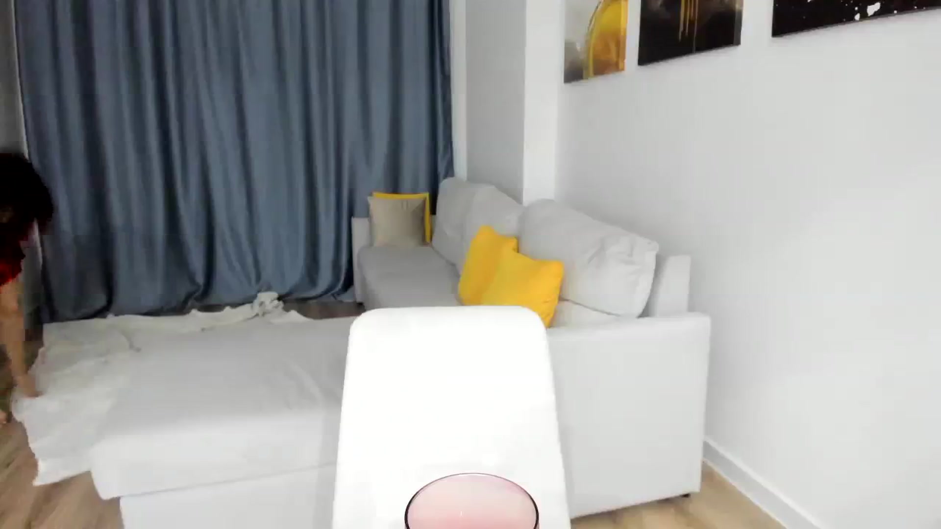 Gallery image thumbnail from Elfleurit's myfreecams stream on, 02/08/2024, 18:34 image 16 of 20