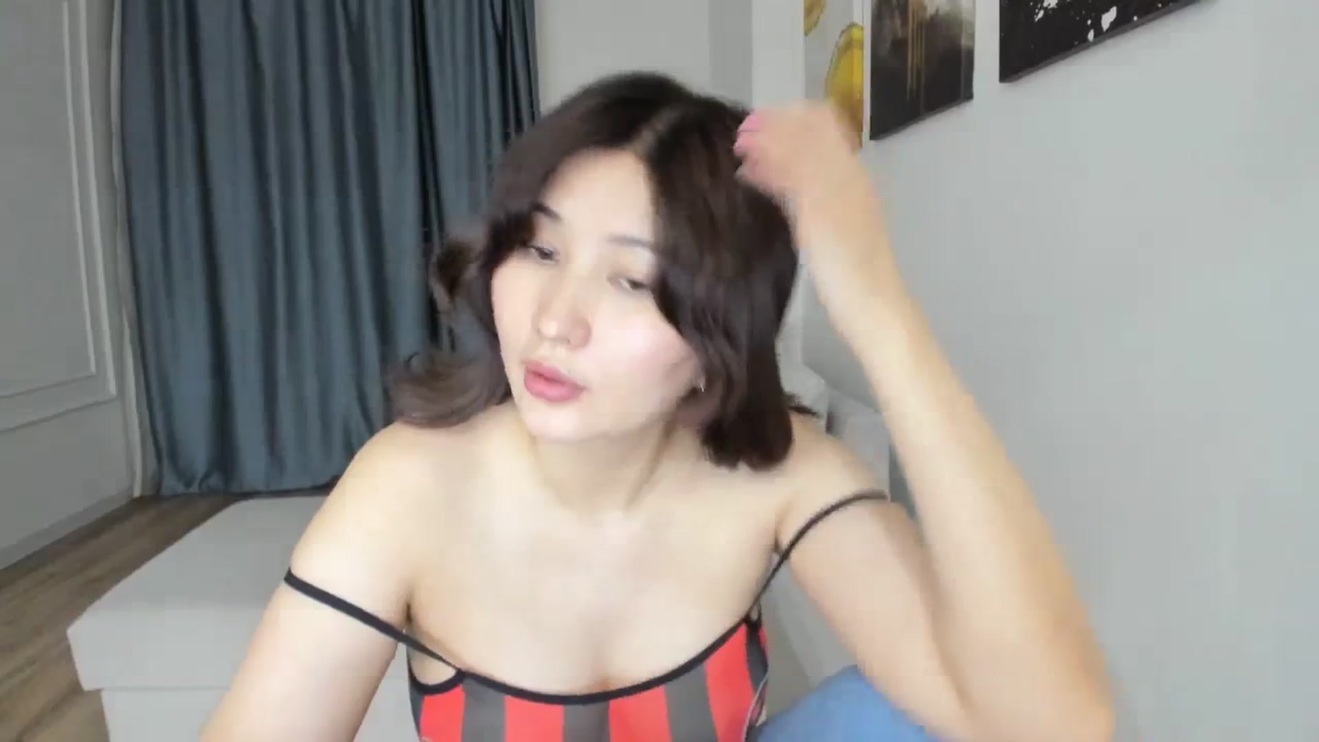 Gallery image thumbnail from Elfleurit's myfreecams stream on, 02/17/2024, 22:10 image 16 of 20
