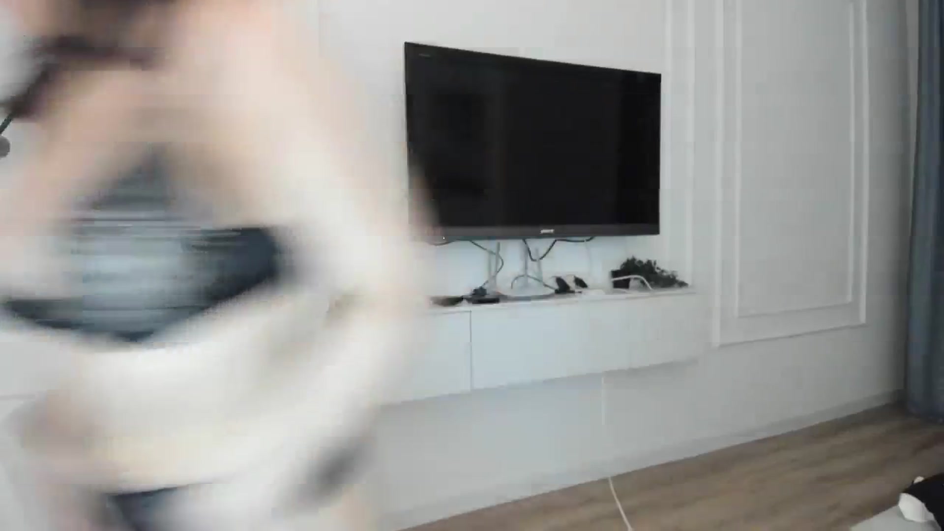 Gallery image thumbnail from Elfleurit's myfreecams stream on, 02/24/2024, 18:47 image 13 of 20