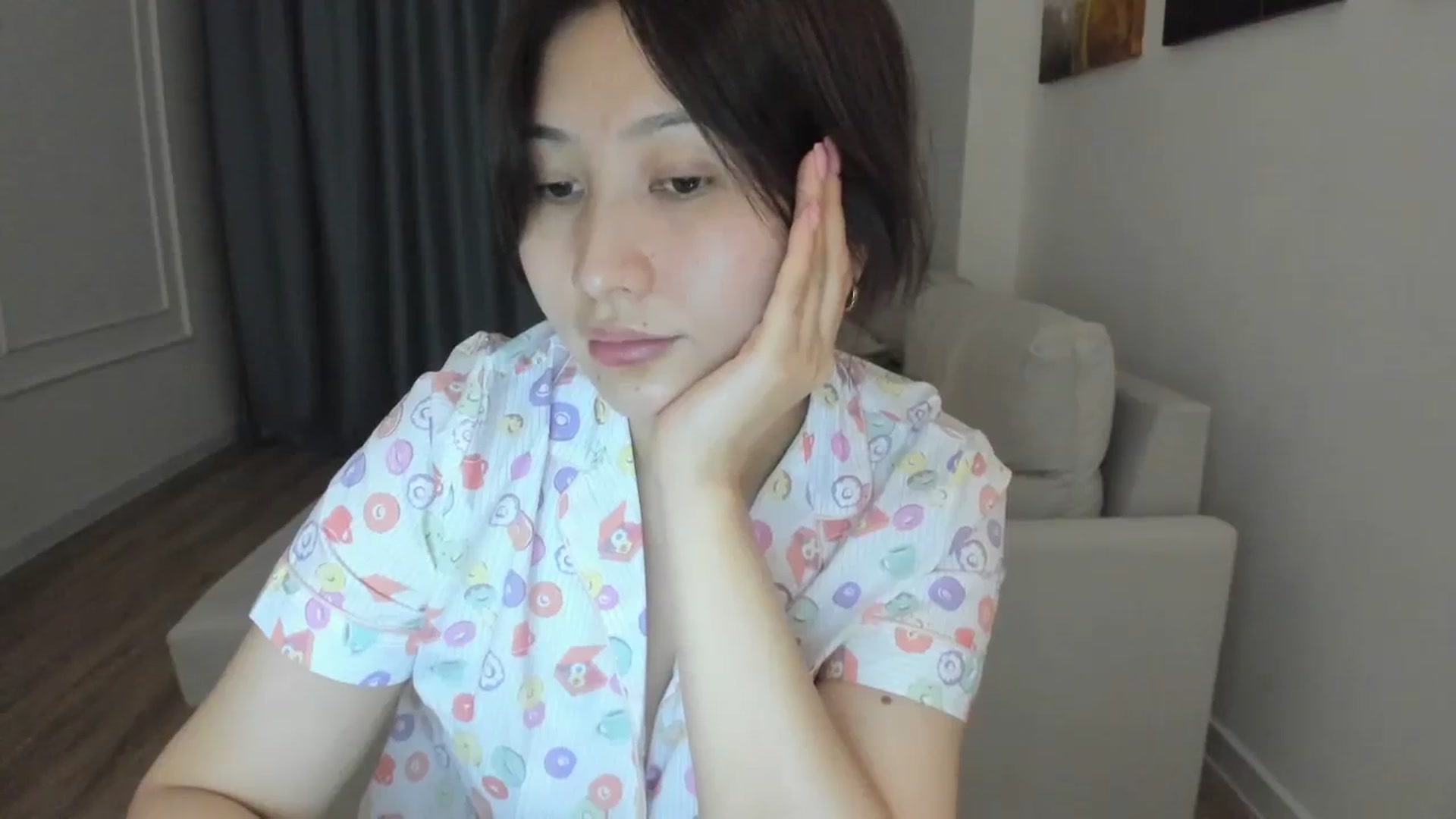 Gallery image thumbnail from Elfleurit's myfreecams stream on, 02/27/2024, 20:47 image 16 of 20