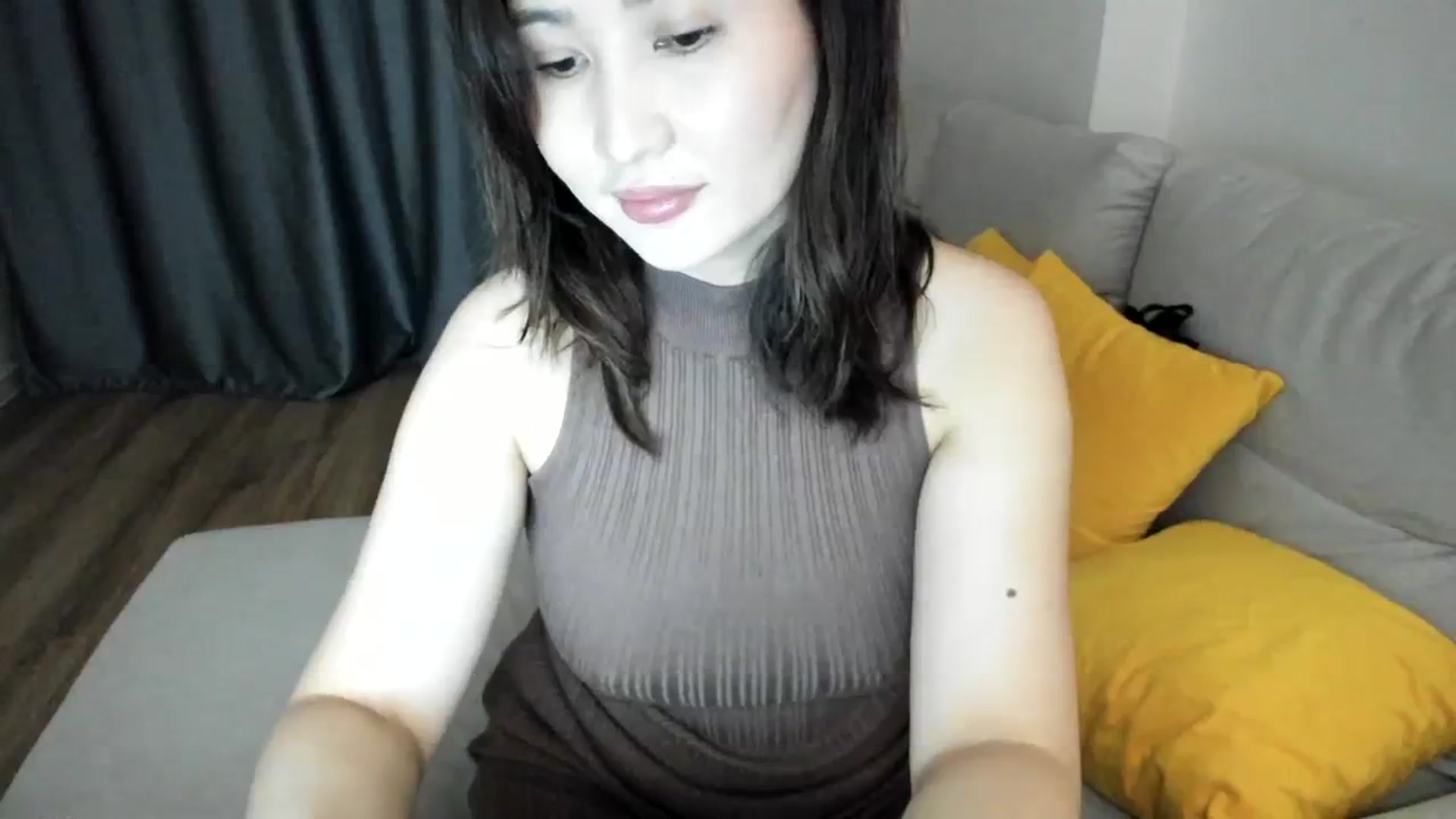 Gallery image thumbnail from Elfleurit's myfreecams stream on, 04/02/2024, 18:55 image 3 of 20