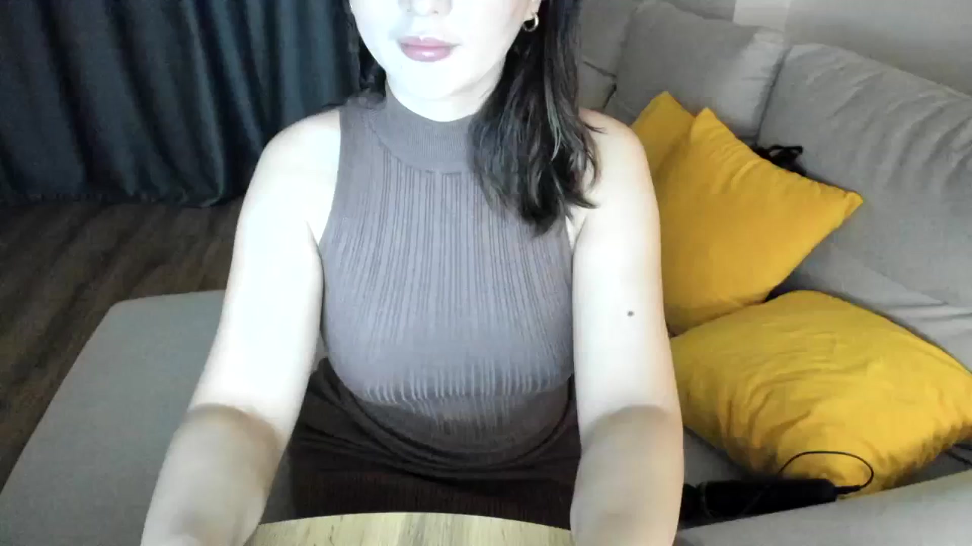 Gallery image thumbnail from Elfleurit's myfreecams stream on, 04/02/2024, 18:55 image 1 of 20