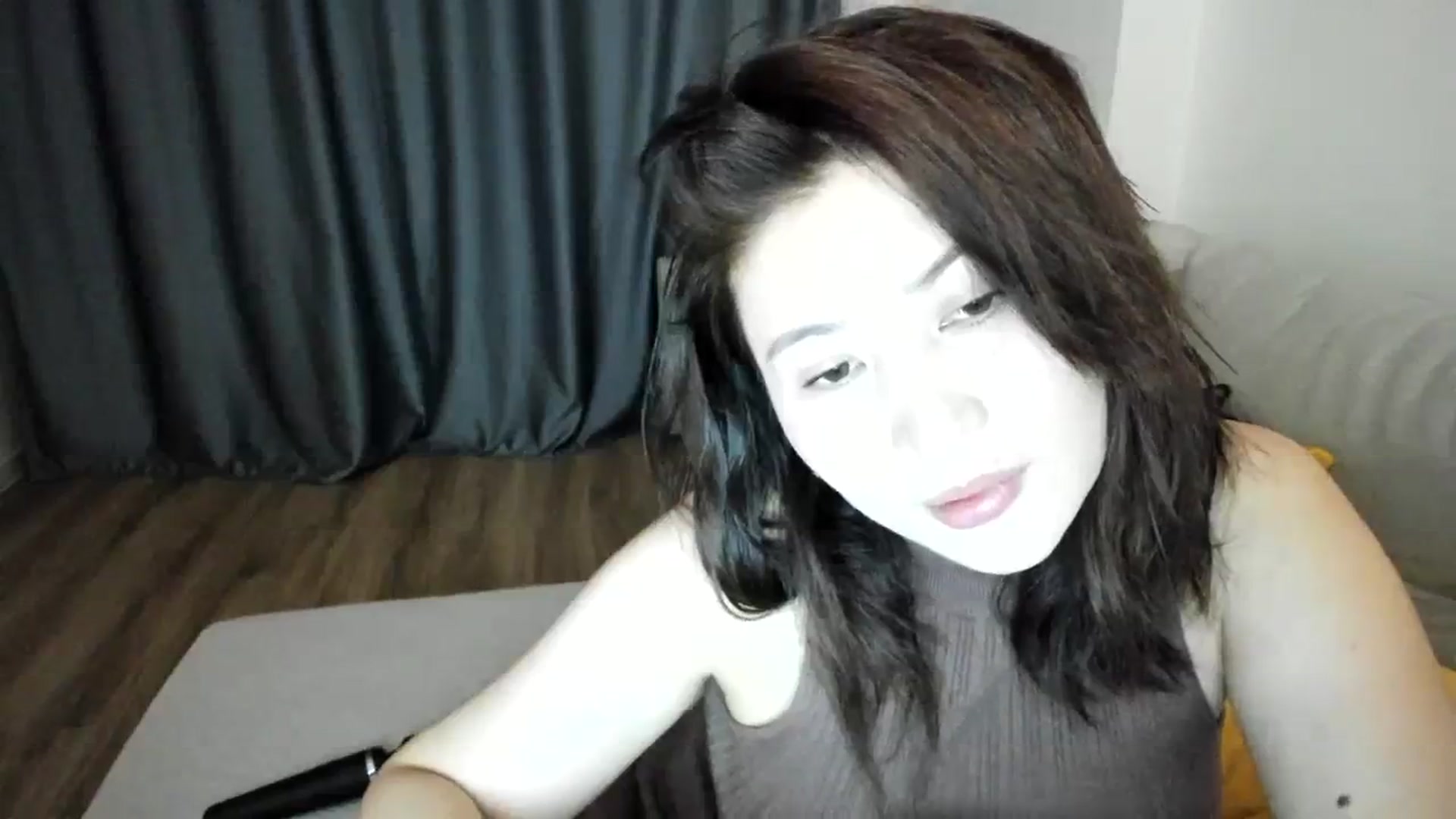 Gallery image thumbnail from Elfleurit's myfreecams stream on, 04/02/2024, 18:55 image 7 of 20