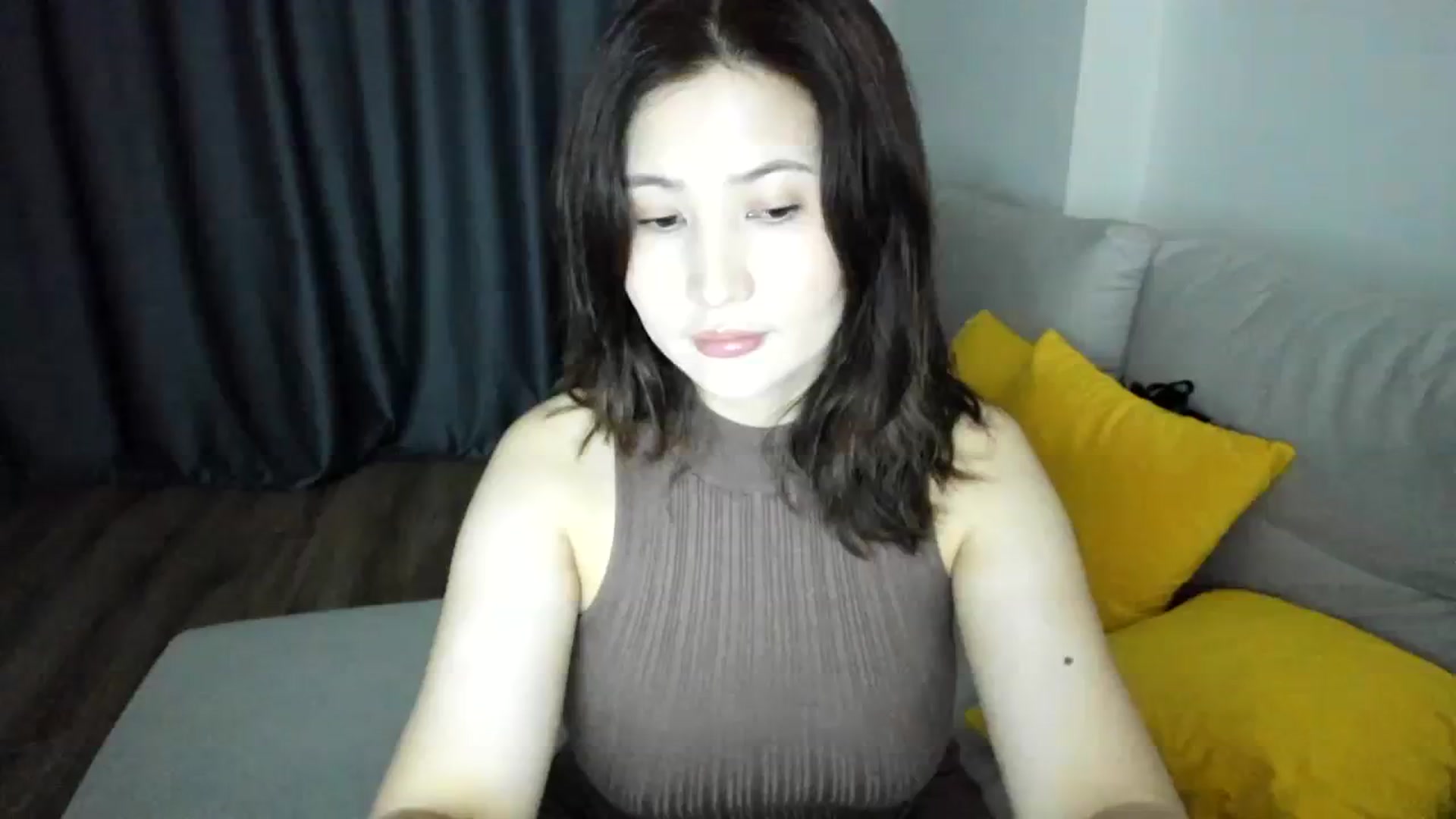 Gallery image thumbnail from Elfleurit's myfreecams stream on, 04/02/2024, 18:55 image 14 of 20
