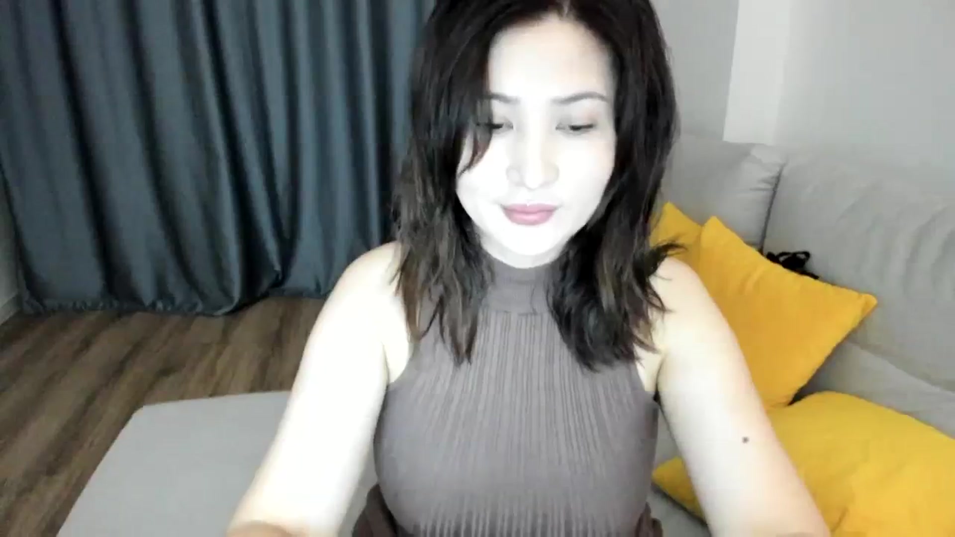 Gallery image thumbnail from Elfleurit's myfreecams stream on, 04/02/2024, 18:55 image 6 of 20
