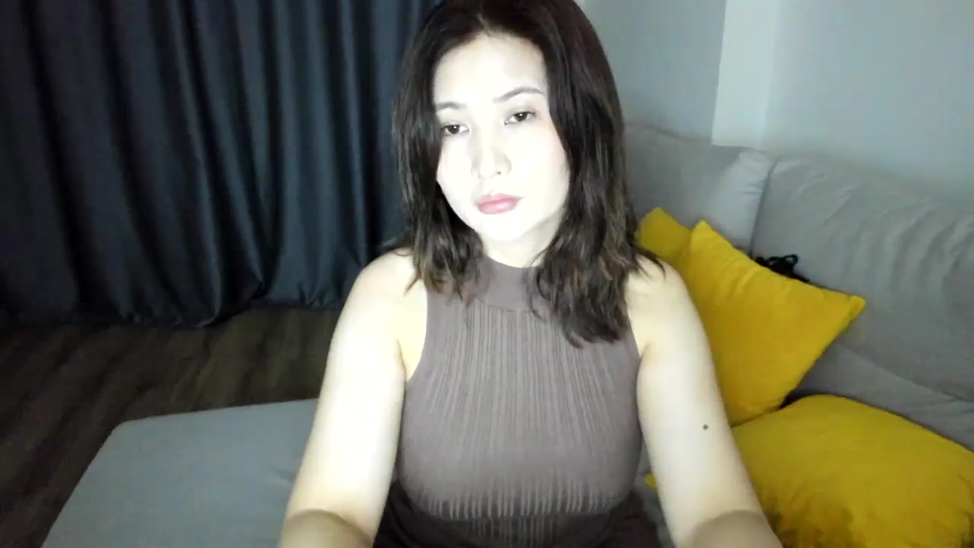 Gallery image thumbnail from Elfleurit's myfreecams stream on, 04/02/2024, 18:55 image 15 of 20