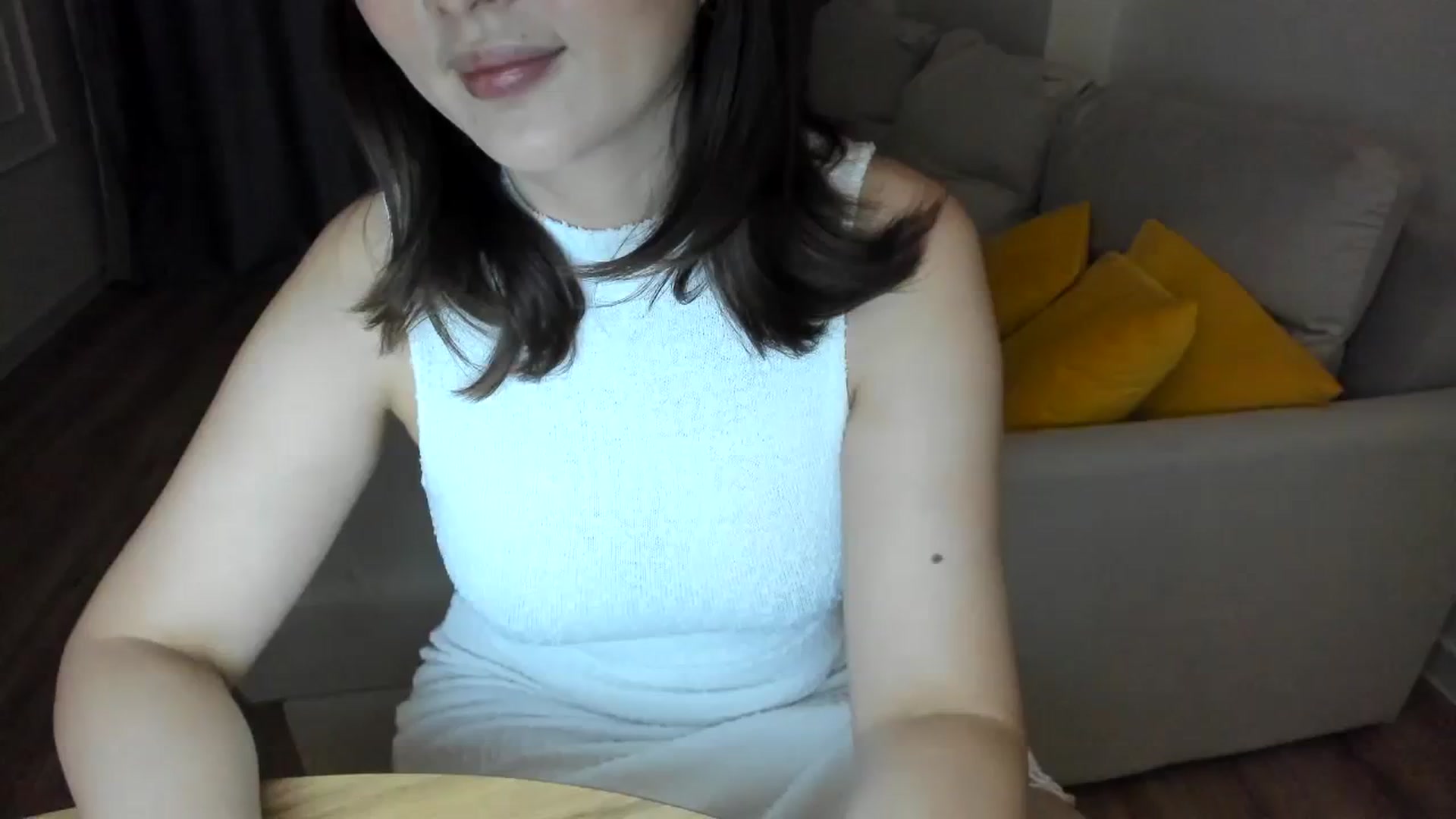 Gallery image thumbnail from Elfleurit's myfreecams stream on, 04/12/2024, 19:15 image 3 of 20
