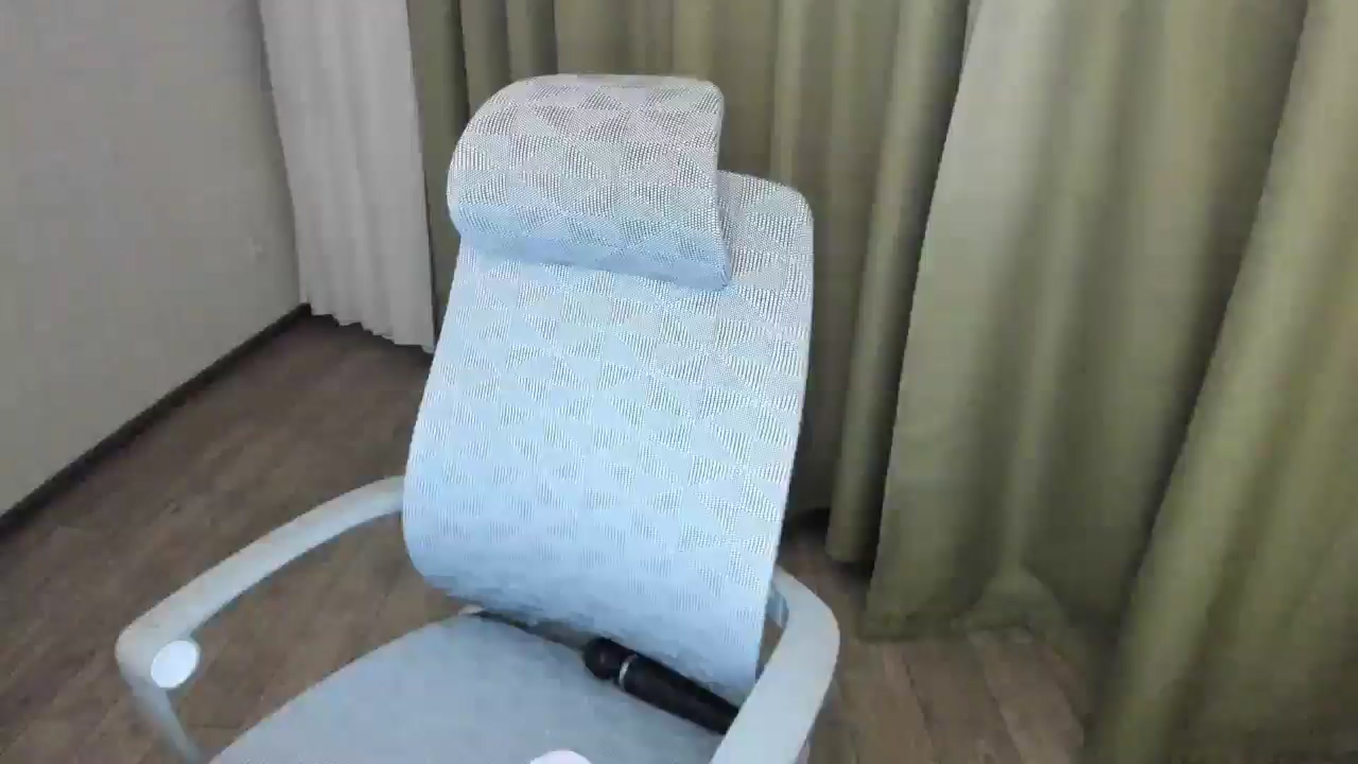Gallery image thumbnail from Elfleurit's myfreecams stream on, 05/09/2024, 20:24 image 10 of 20