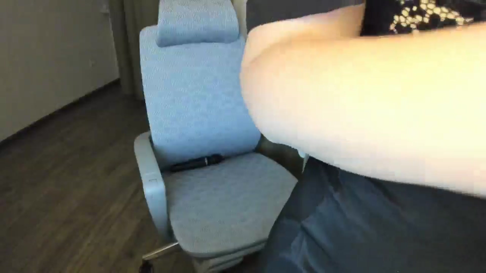 Gallery image thumbnail from Elfleurit's myfreecams stream on, 05/10/2024, 18:15 image 10 of 20