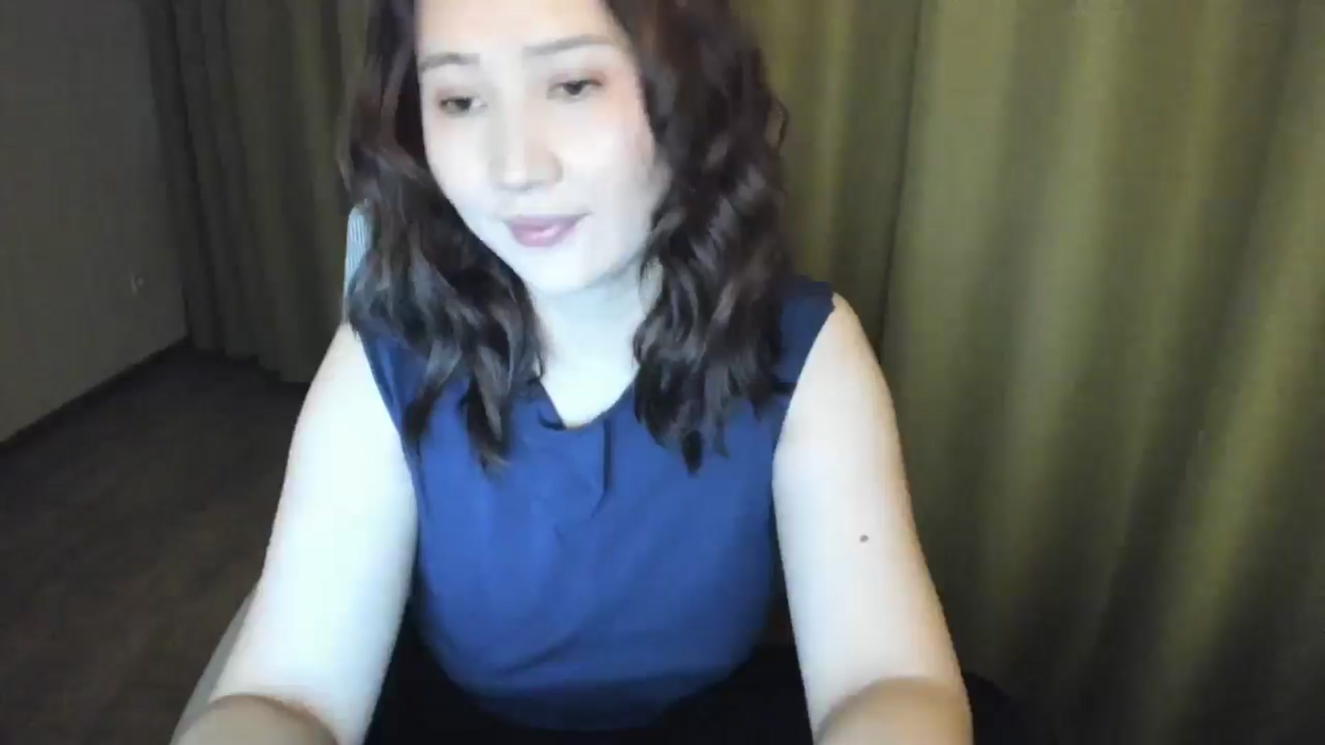 Gallery image thumbnail from Elfleurit's myfreecams stream on, 05/19/2024, 19:11 image 20 of 20