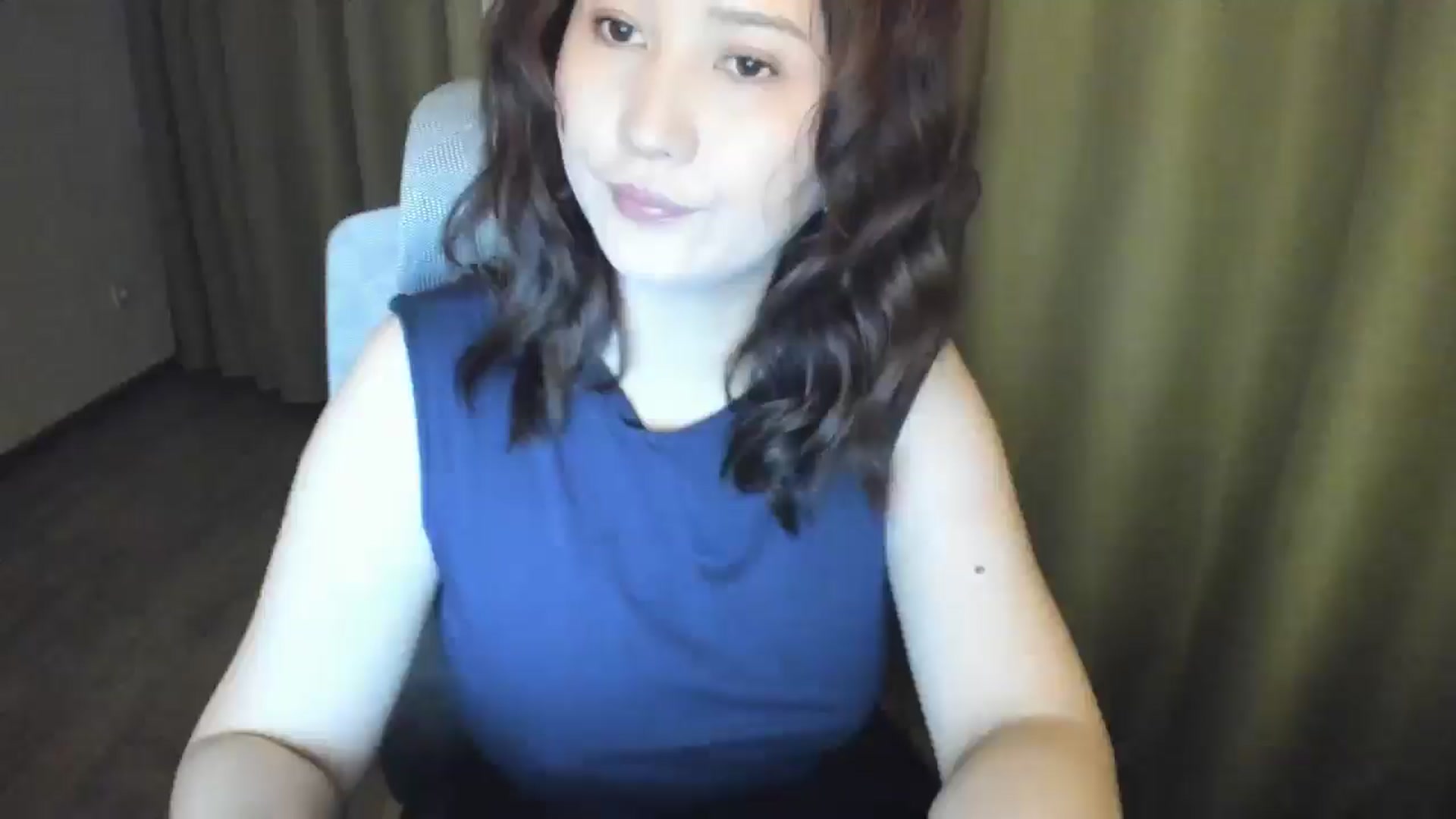 Gallery image thumbnail from Elfleurit's myfreecams stream on, 05/19/2024, 19:50 image 1 of 20
