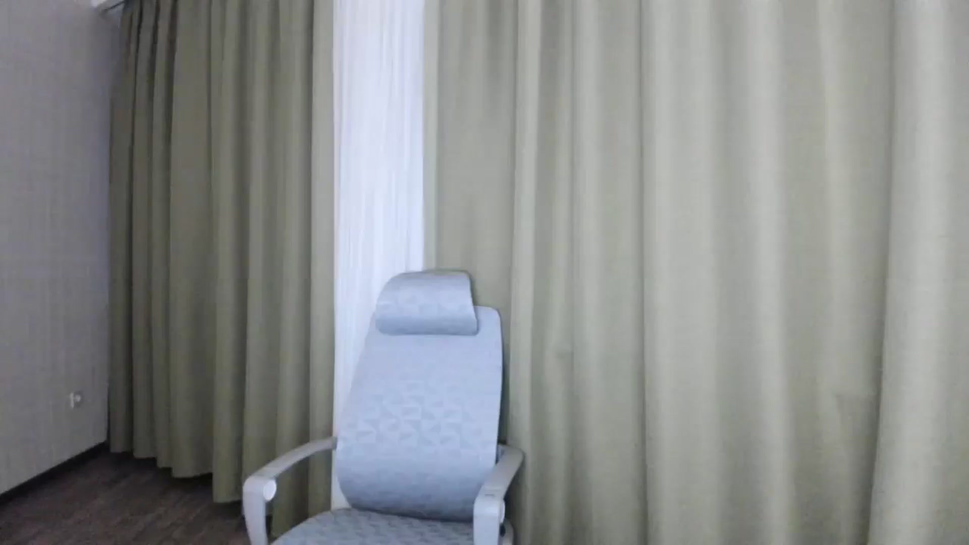 Gallery image thumbnail from Elfleurit's myfreecams stream on, 05/19/2024, 23:38 image 7 of 20