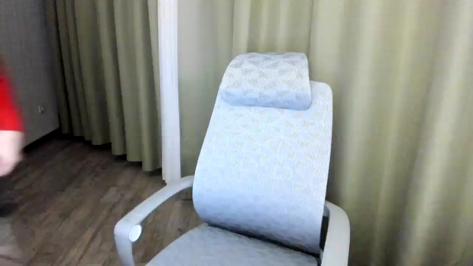 Gallery image thumbnail from Elfleurit's myfreecams stream on, 05/21/2024, 20:05 image 1 of 20